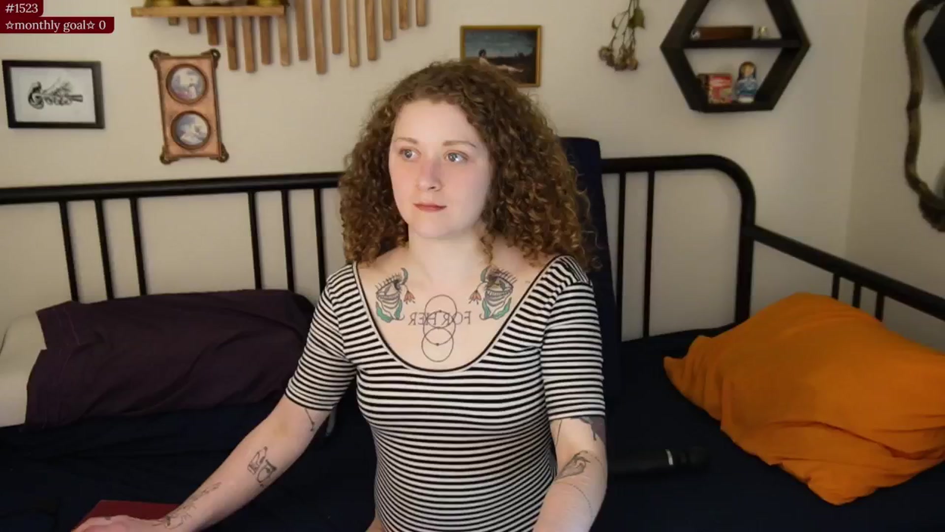 Gallery image thumbnail from PeachyQueen_'s myfreecams stream on, 10/31/2025, 21:50 image 3 of 20