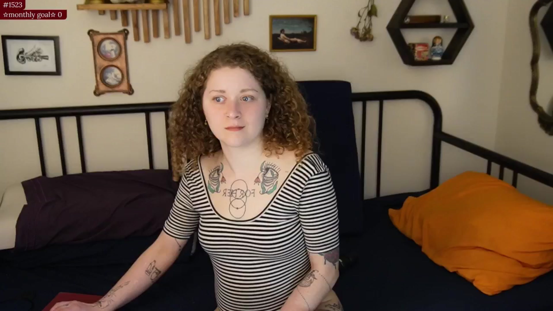 Gallery image thumbnail from PeachyQueen_'s myfreecams stream on, 10/31/2025, 21:50 image 7 of 20