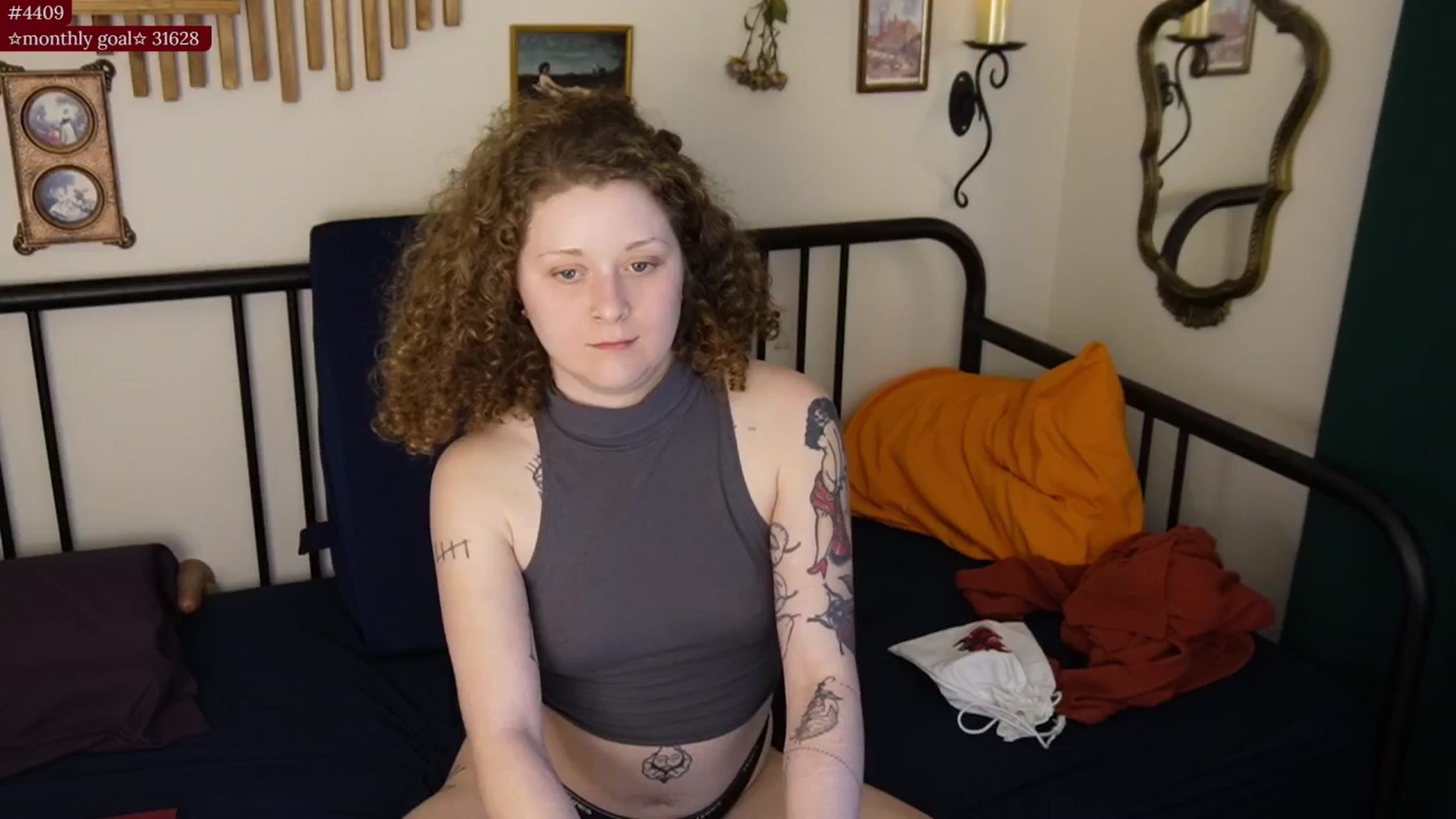 Gallery image thumbnail from PeachyQueen_'s myfreecams stream on, 11/13/2025, 03:00 image 17 of 20