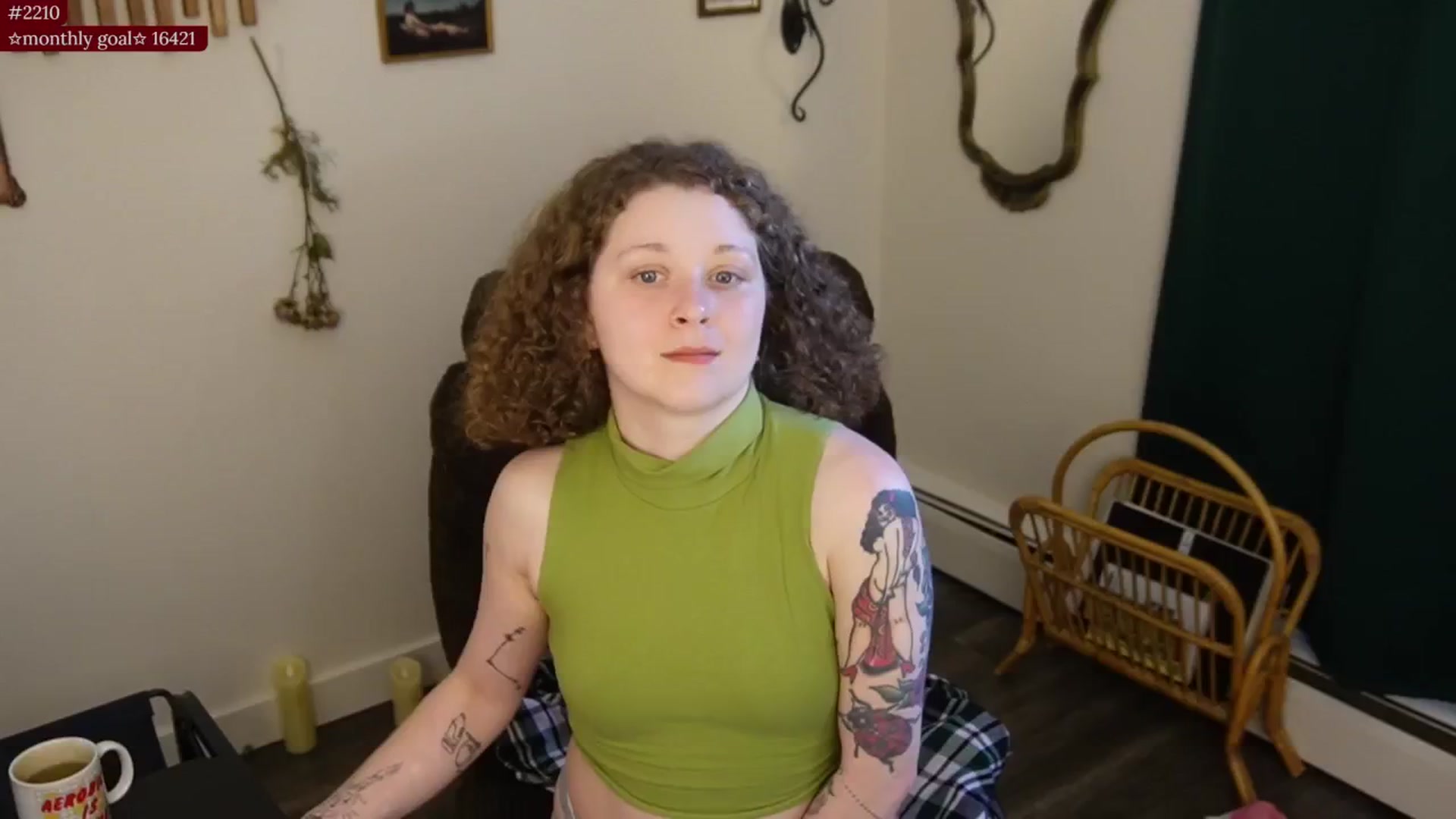 Gallery image thumbnail from PeachyQueen_'s myfreecams stream on, 12/18/2025, 20:22 image 13 of 20