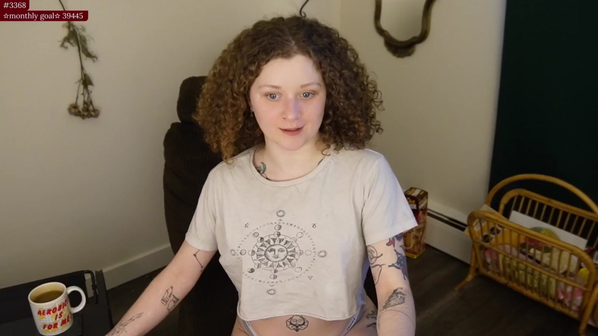 Gallery image thumbnail from PeachyQueen_'s myfreecams stream on, 01/05/2026, 20:30 image 9 of 20