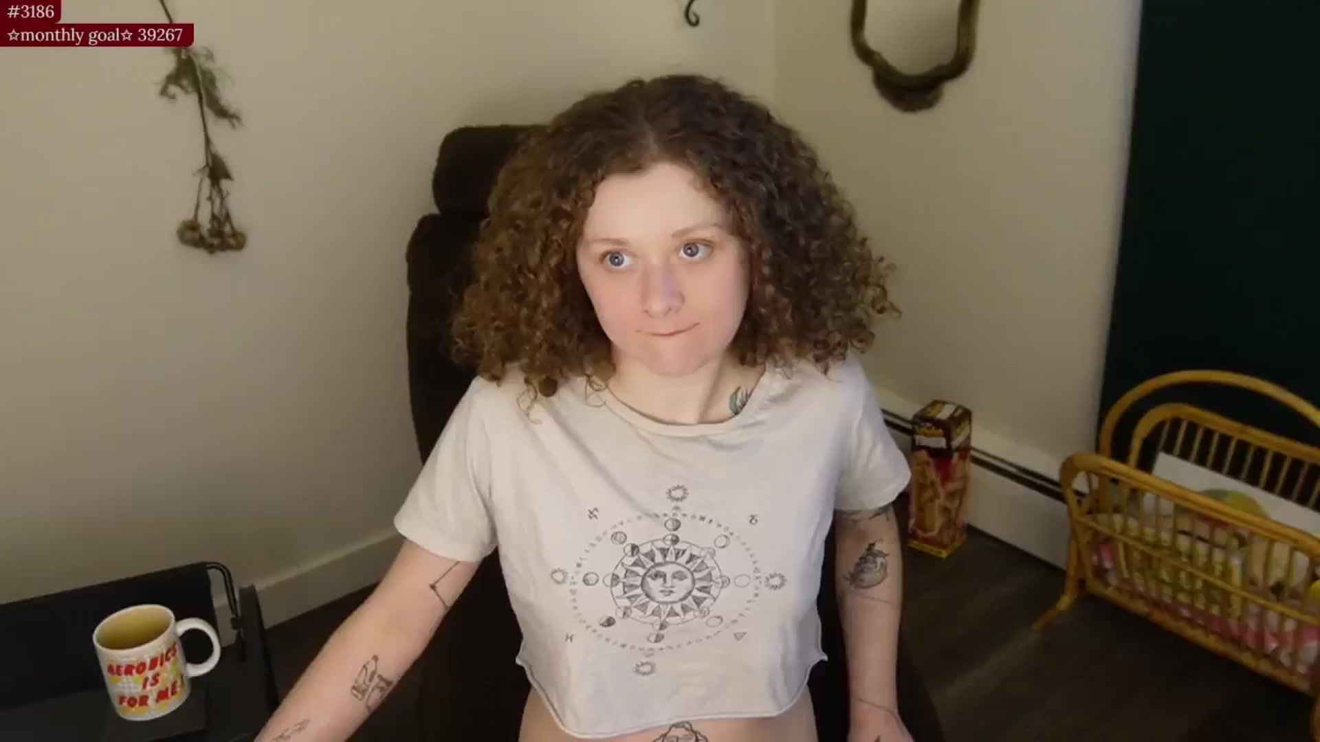 Gallery image thumbnail from PeachyQueen_'s myfreecams stream on, 01/05/2026, 21:21 image 19 of 20