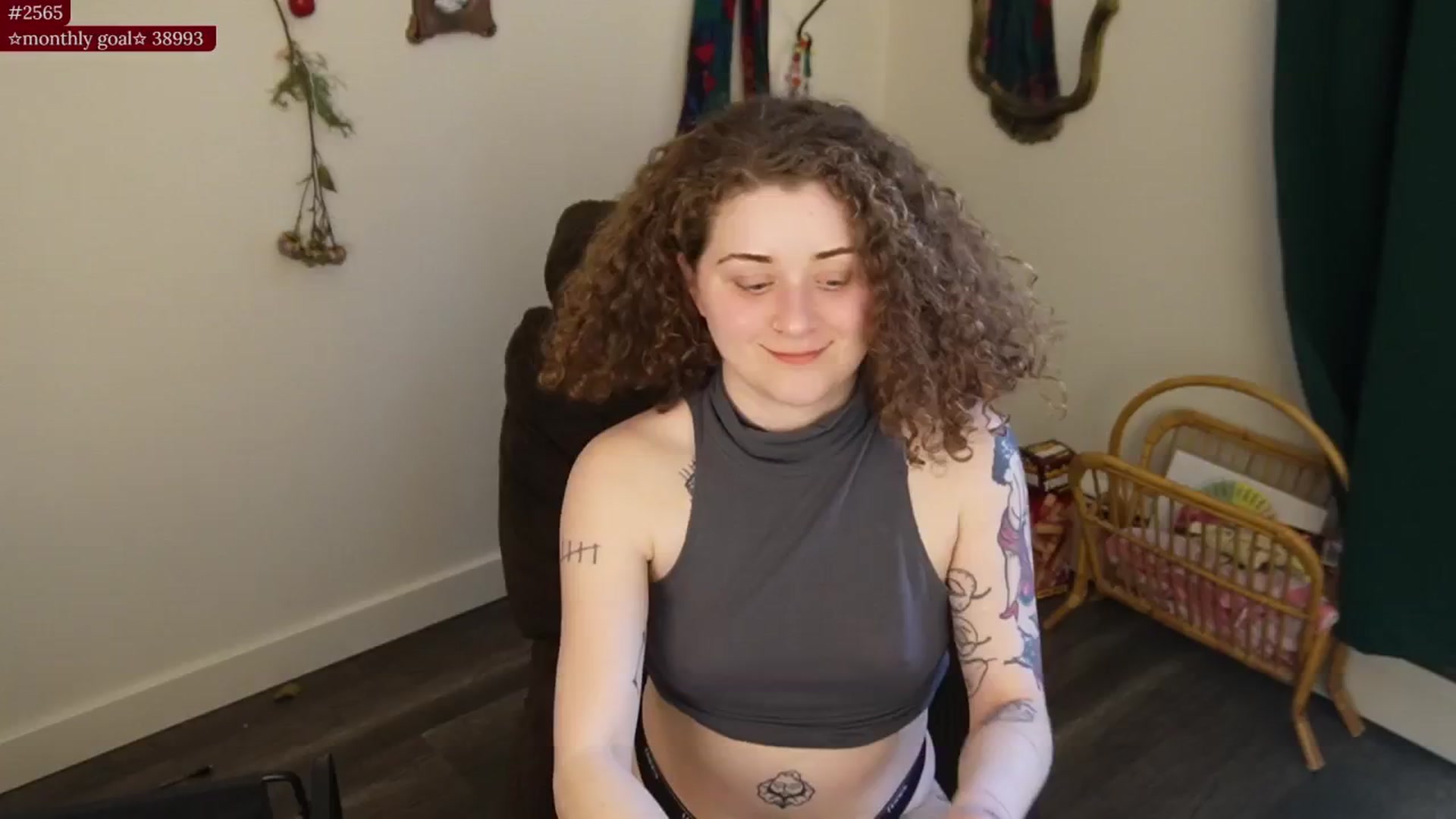 Gallery image thumbnail from PeachyQueen_'s myfreecams stream on, 01/11/2026, 23:01 image 5 of 20
