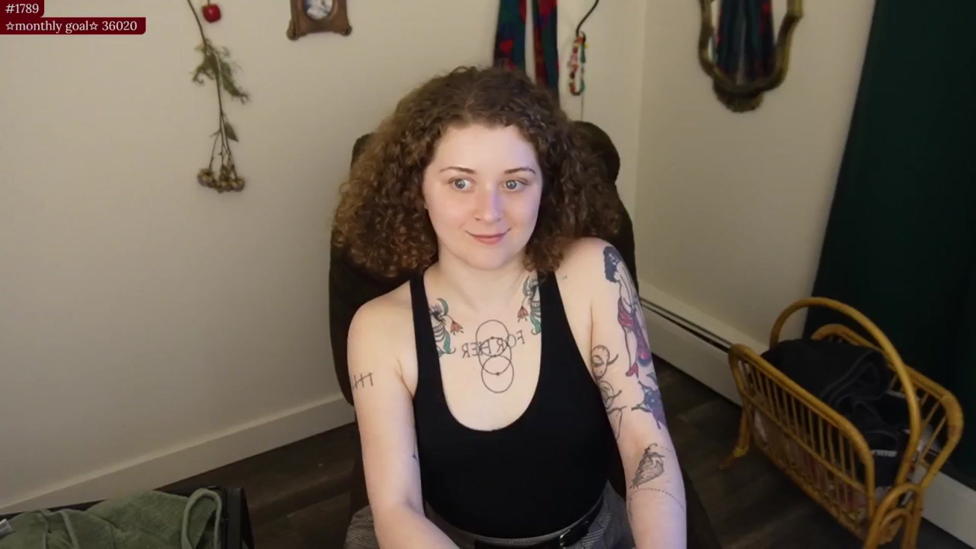 Gallery image thumbnail from PeachyQueen_'s myfreecams stream on, 01/16/2026, 23:29 image 13 of 20