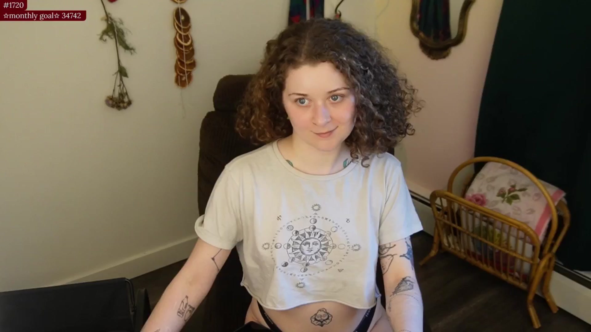 Gallery image thumbnail from PeachyQueen_'s myfreecams stream on, 01/22/2026, 22:23 image 6 of 20