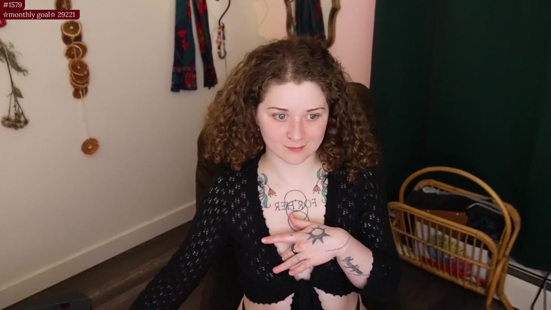 Gallery image thumbnail from PeachyQueen_'s myfreecams stream on, 01/29/2026, 07:55 image 14 of 20
