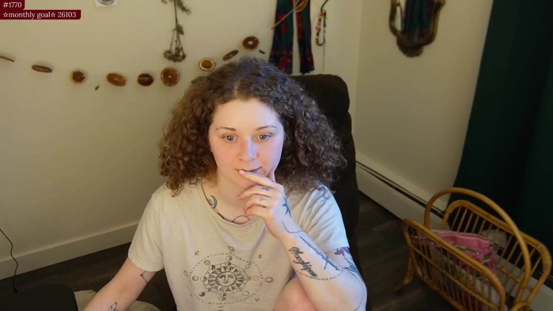 Gallery image thumbnail from PeachyQueen_'s myfreecams stream on, 02/10/2026, 20:37 image 16 of 20