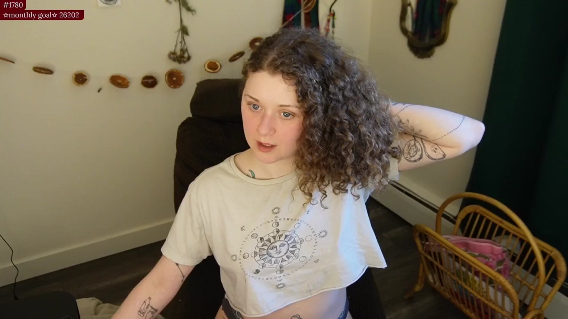 Gallery image thumbnail from PeachyQueen_'s myfreecams stream on, 02/10/2026, 20:37 image 6 of 20