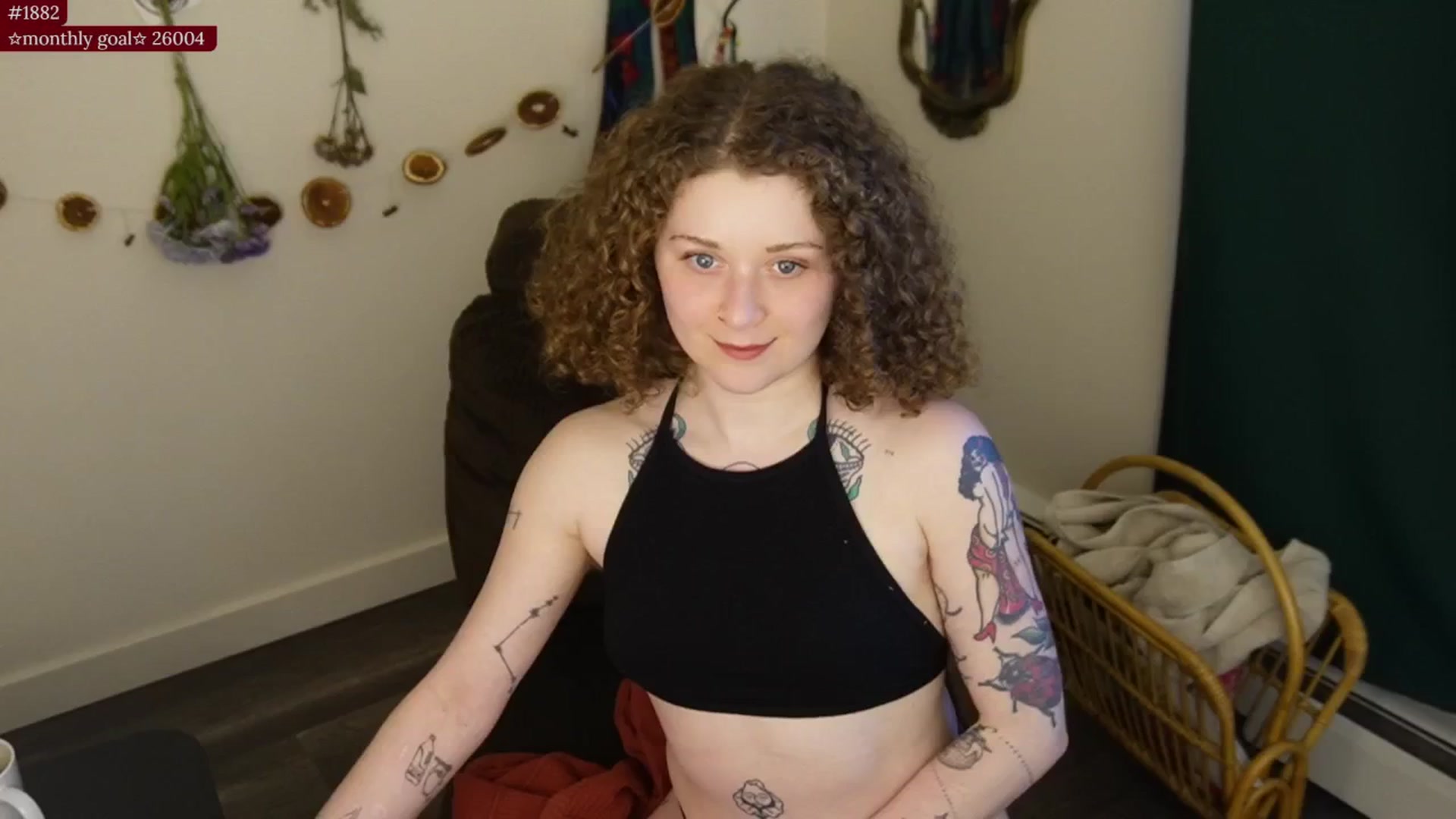 Gallery image thumbnail from PeachyQueen_'s myfreecams stream on, 02/11/2026, 22:39 image 13 of 20