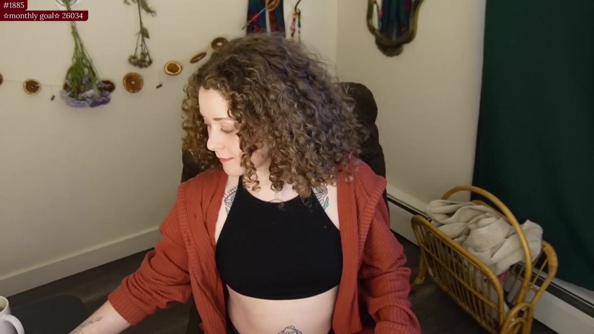 Gallery image thumbnail from PeachyQueen_'s myfreecams stream on, 02/11/2026, 22:39 image 12 of 20