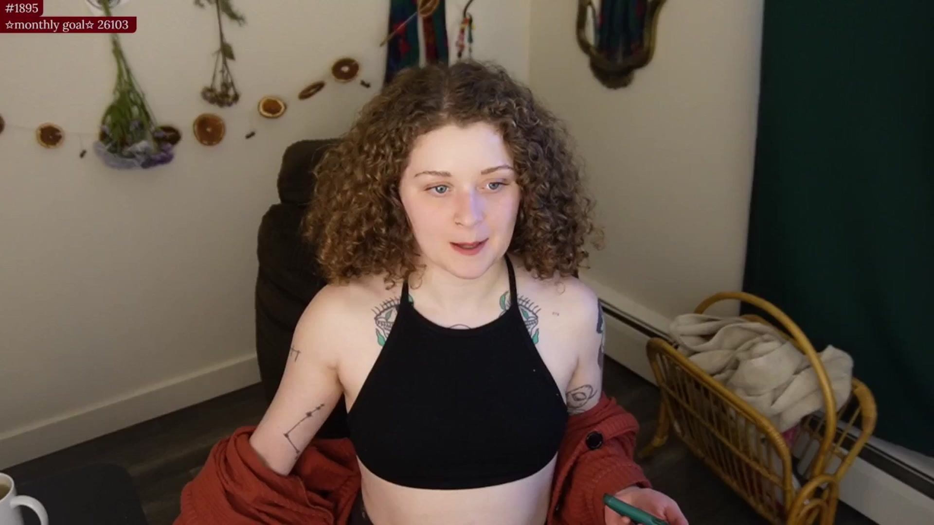 Gallery image thumbnail from PeachyQueen_'s myfreecams stream on, 02/11/2026, 22:39 image 2 of 20