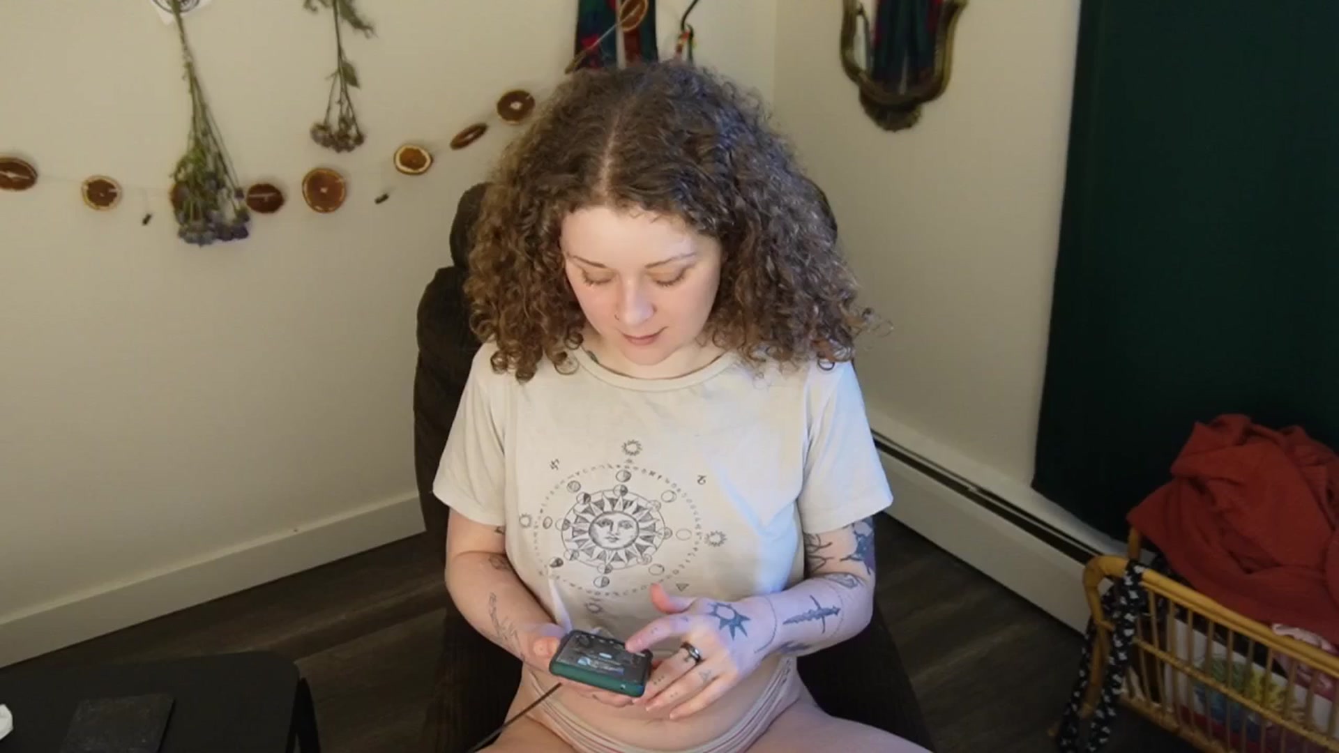 Gallery image thumbnail from PeachyQueen_'s myfreecams stream on, 02/21/2026, 24:01 image 5 of 20