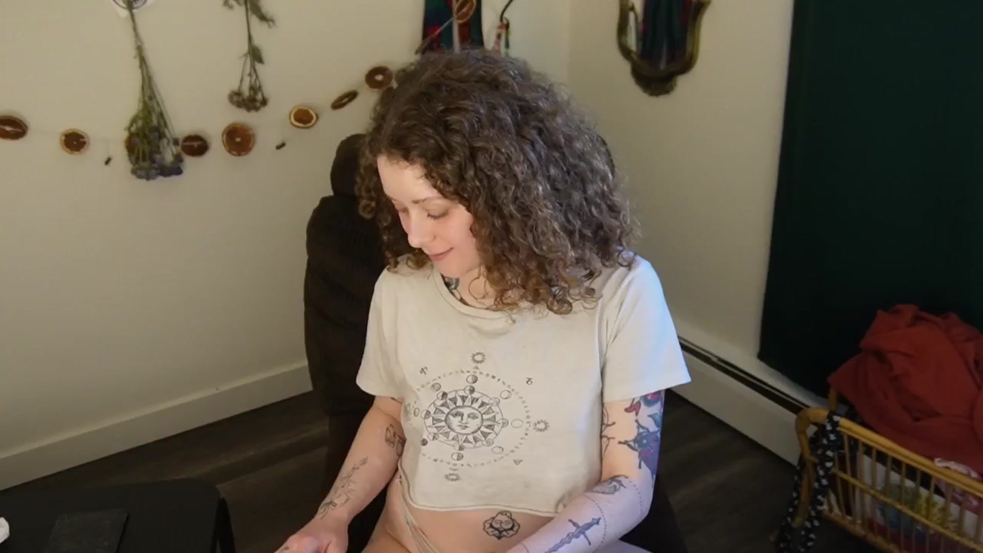 Gallery image thumbnail from PeachyQueen_'s myfreecams stream on, 02/21/2026, 24:01 image 6 of 20