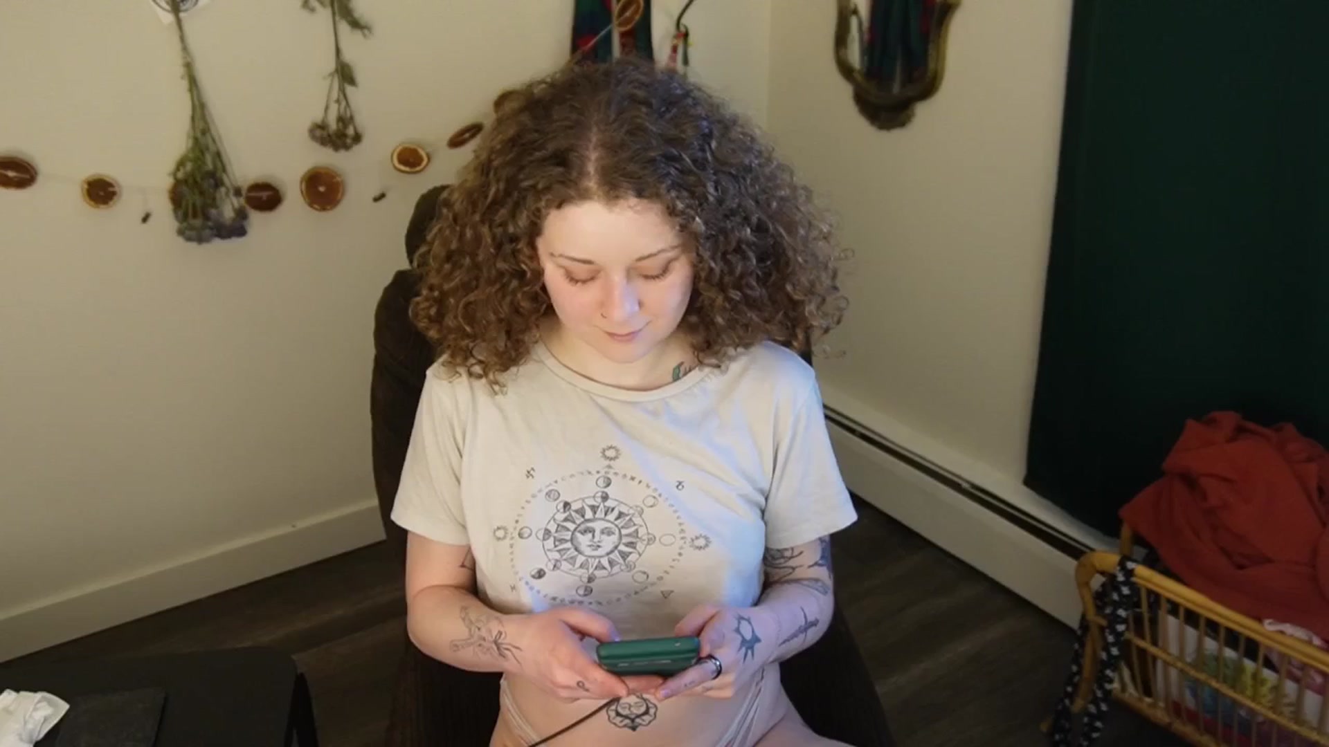 Gallery image thumbnail from PeachyQueen_'s myfreecams stream on, 02/21/2026, 24:01 image 16 of 20