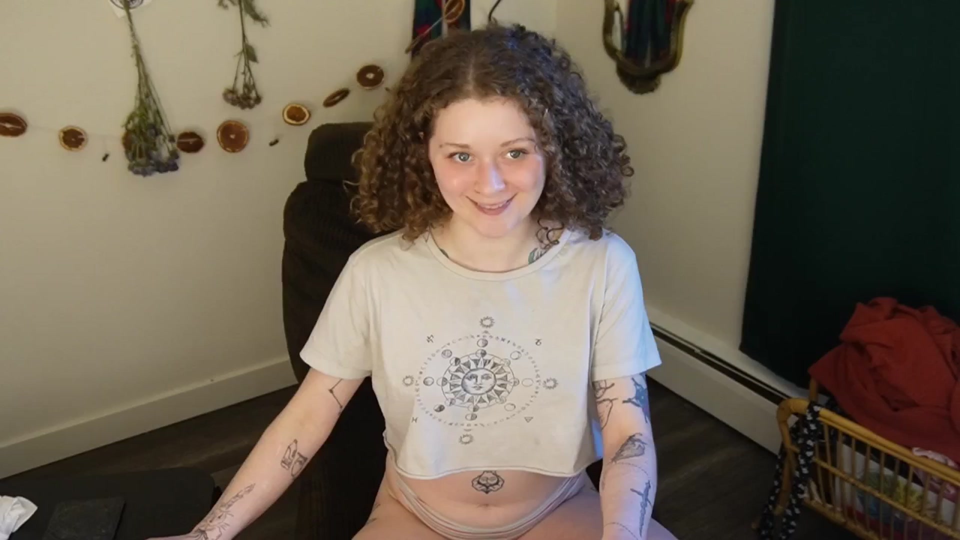 Gallery image thumbnail from PeachyQueen_'s myfreecams stream on, 02/21/2026, 24:01 image 10 of 20