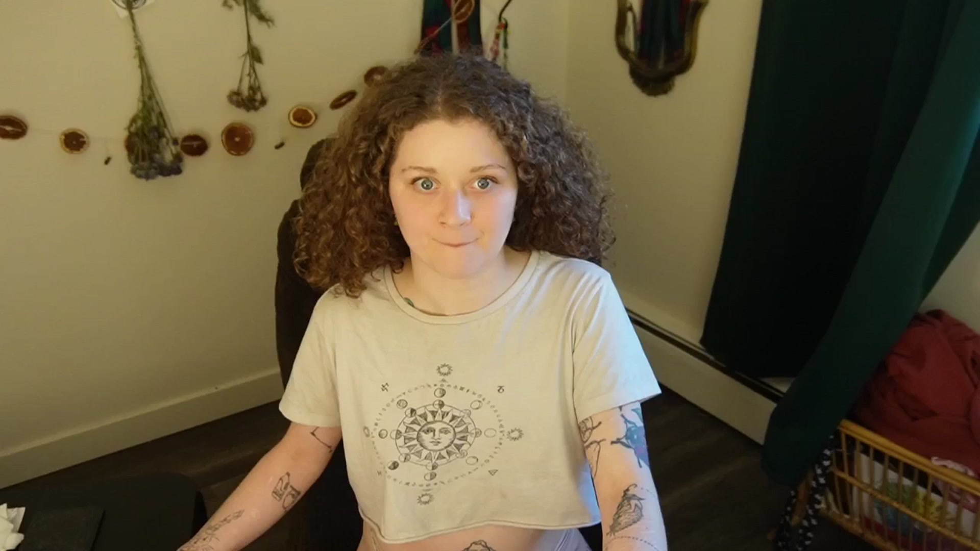 Gallery image thumbnail from PeachyQueen_'s myfreecams stream on, 02/21/2026, 24:43 image 9 of 20