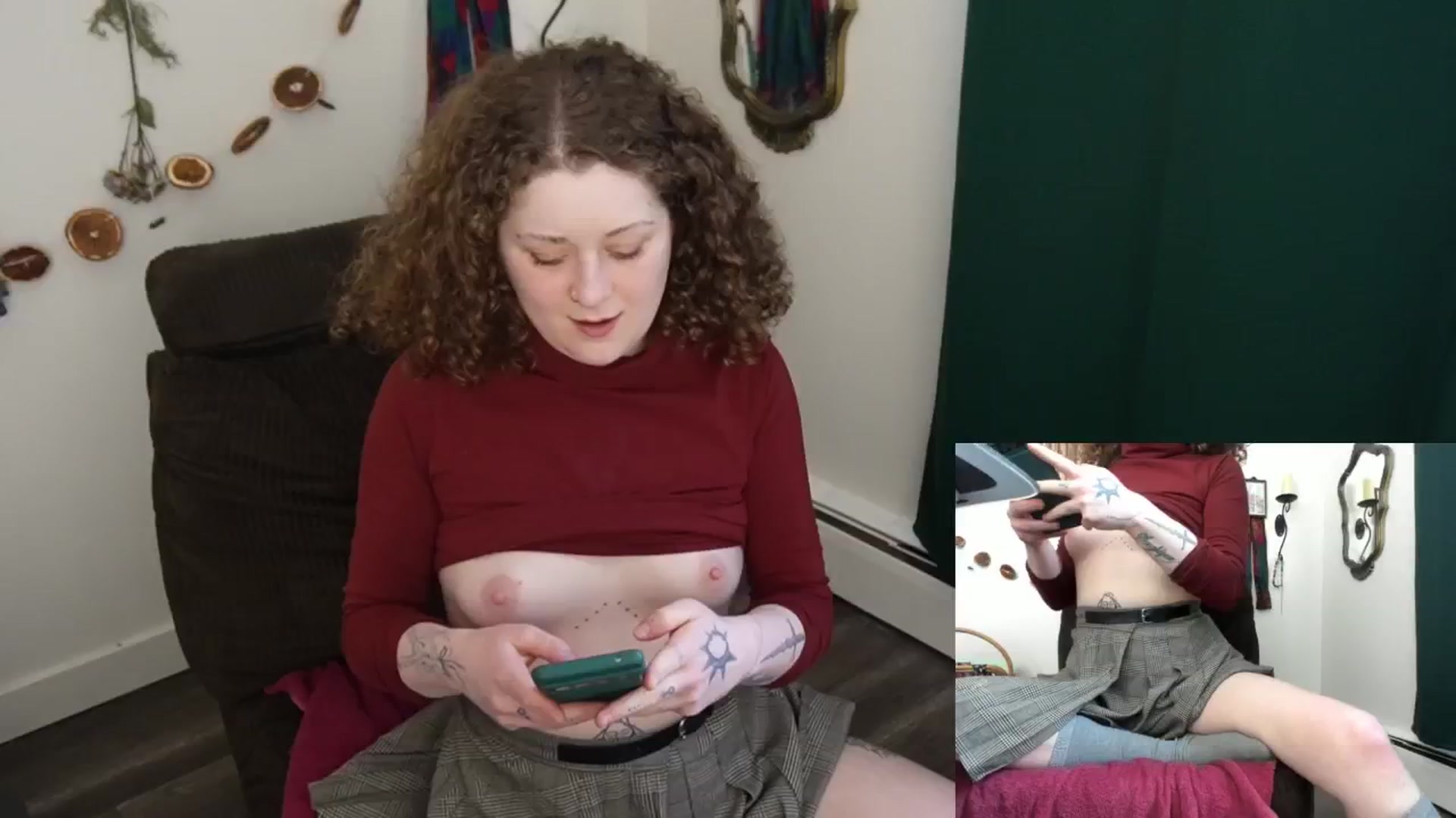 Gallery image thumbnail from PeachyQueen_'s myfreecams stream on, 02/23/2026, 22:50 image 11 of 20