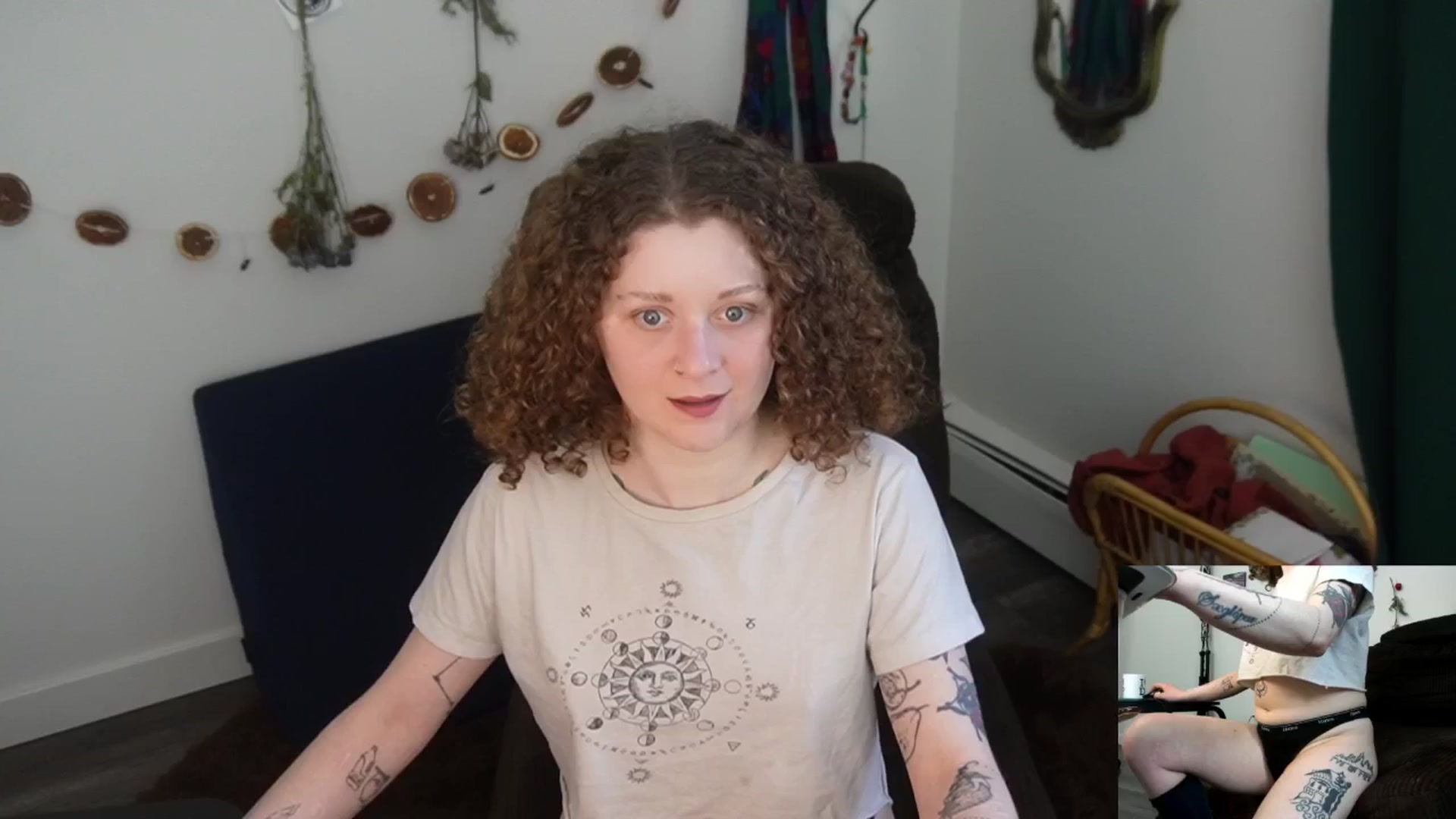 Gallery image thumbnail from PeachyQueen_'s myfreecams stream on, 03/03/2026, 22:29 image 20 of 20