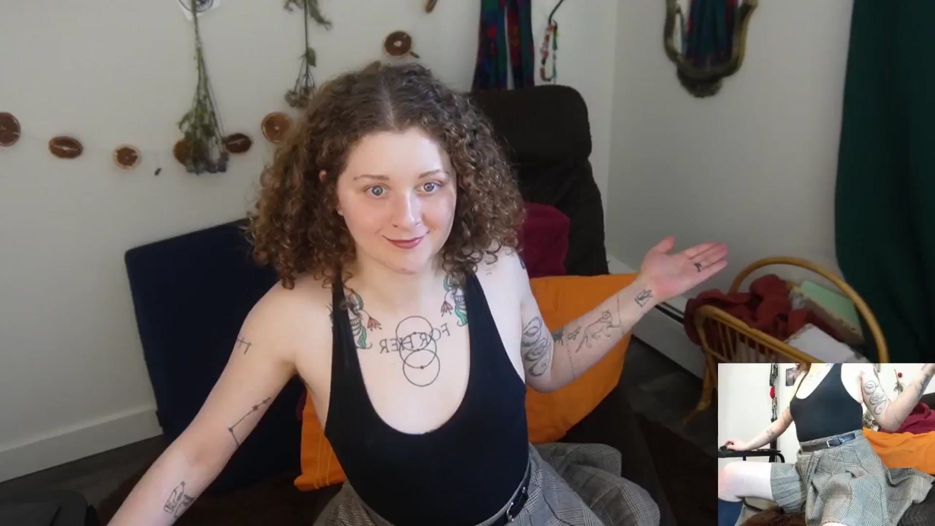 Gallery image thumbnail from PeachyQueen_'s myfreecams stream on, 03/04/2026, 22:58 image 9 of 20
