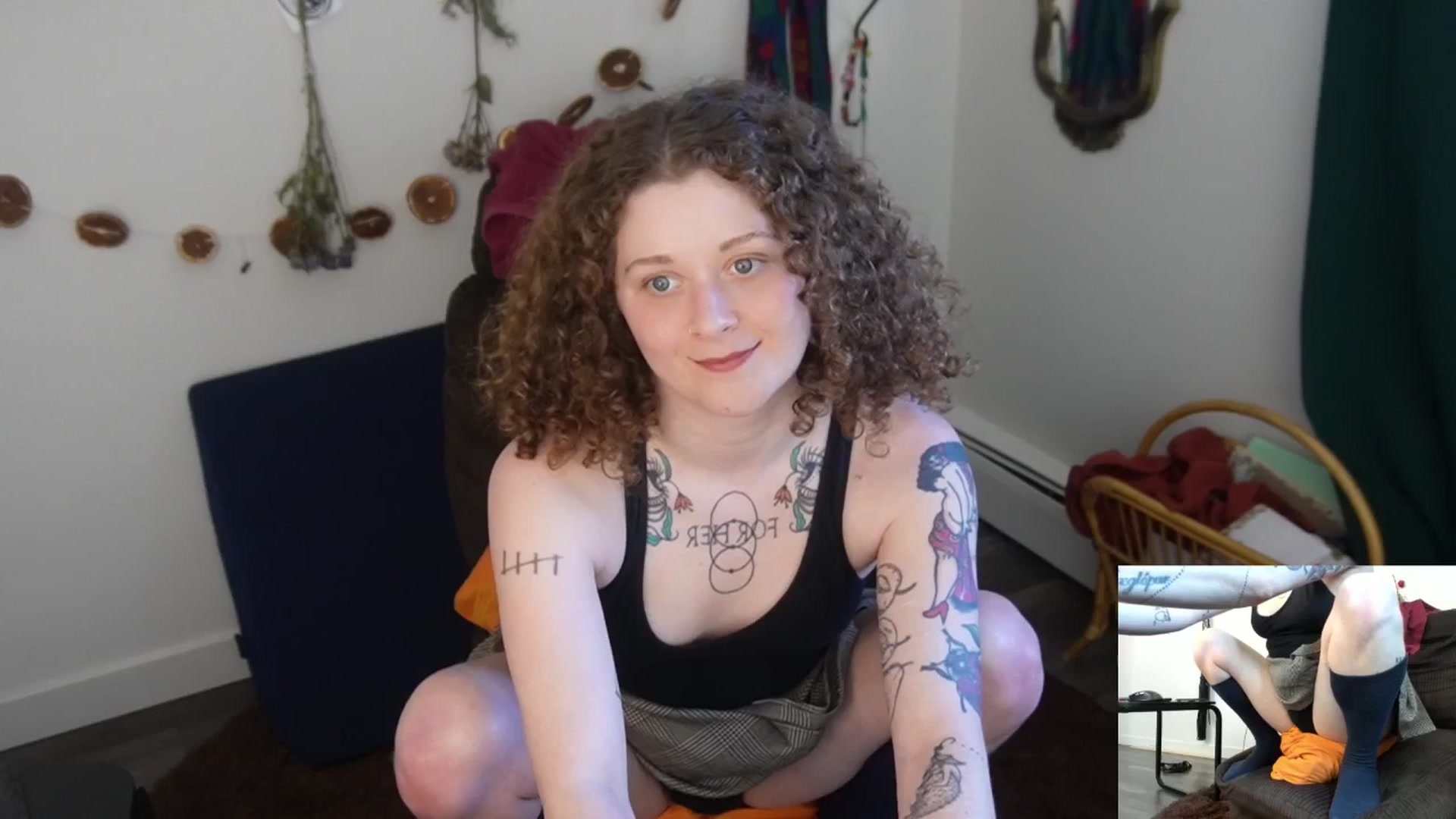 Gallery image thumbnail from PeachyQueen_'s myfreecams stream on, 03/04/2026, 22:58 image 15 of 20