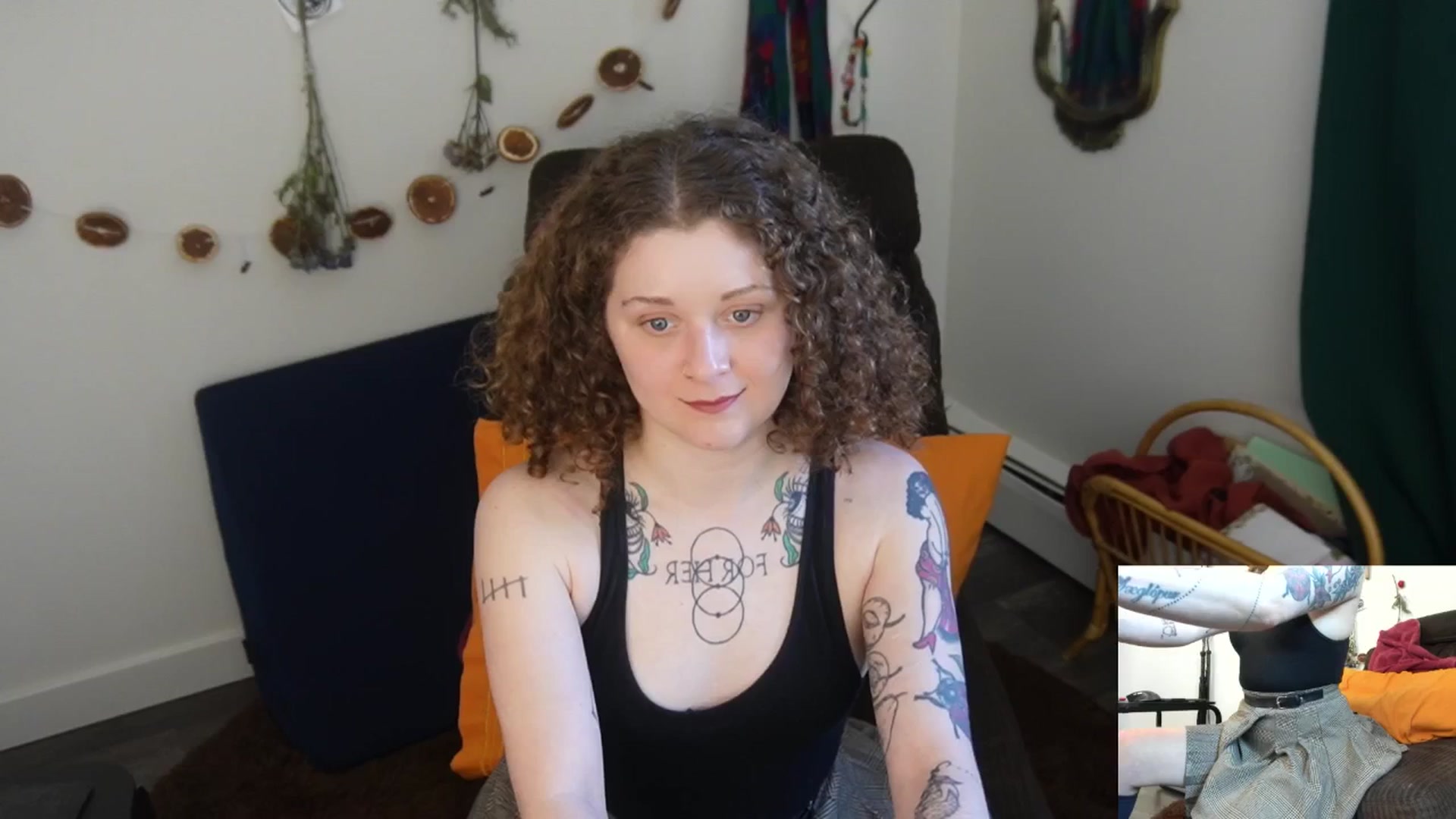 Gallery image thumbnail from PeachyQueen_'s myfreecams stream on, 03/04/2026, 22:58 image 12 of 20