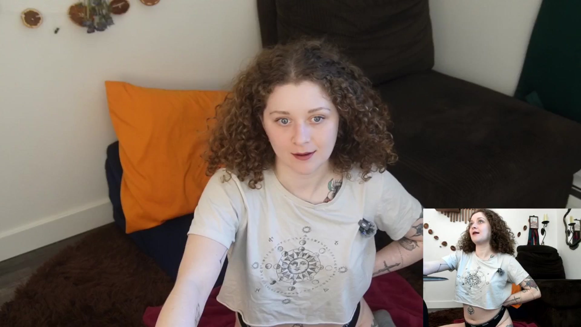 Gallery image thumbnail from PeachyQueen_'s myfreecams stream on, 03/11/2026, 21:22 image 13 of 20