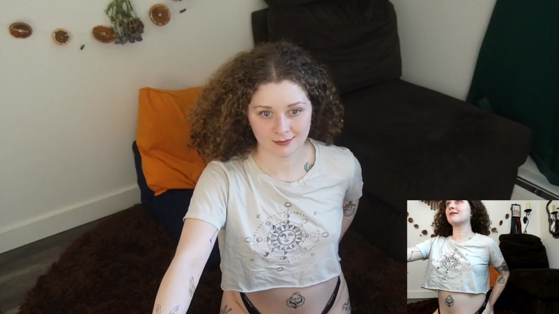 Gallery image thumbnail from PeachyQueen_'s myfreecams stream on, 03/11/2026, 21:22 image 2 of 20