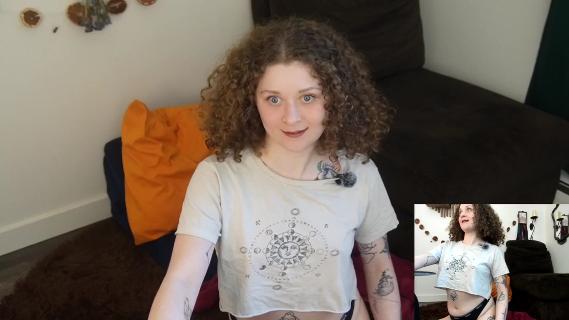 Gallery image thumbnail from PeachyQueen_'s myfreecams stream on, 03/11/2026, 21:22 image 17 of 20