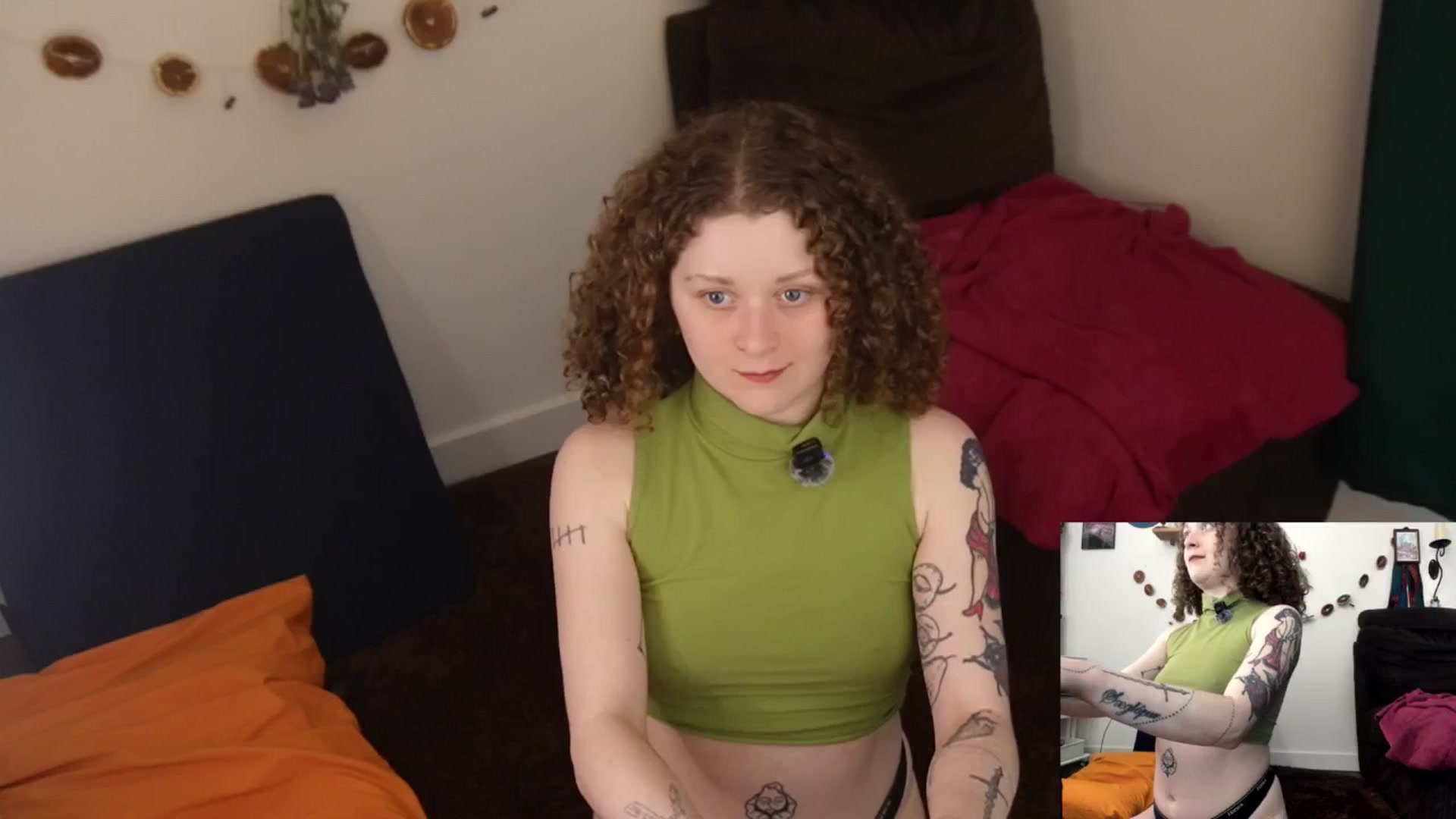 Gallery image thumbnail from PeachyQueen_'s myfreecams stream on, 03/12/2026, 19:13 image 2 of 20