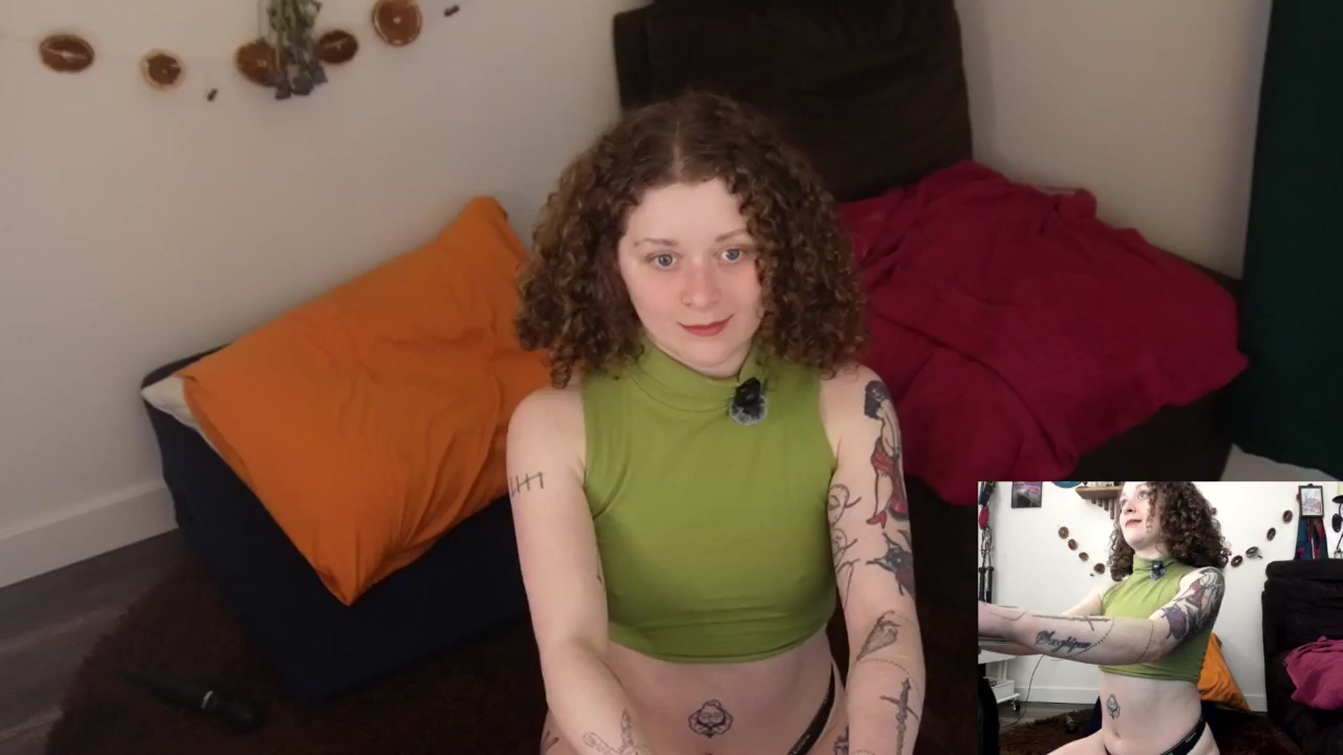 Gallery image thumbnail from PeachyQueen_'s myfreecams stream on, 03/12/2026, 19:13 image 6 of 20
