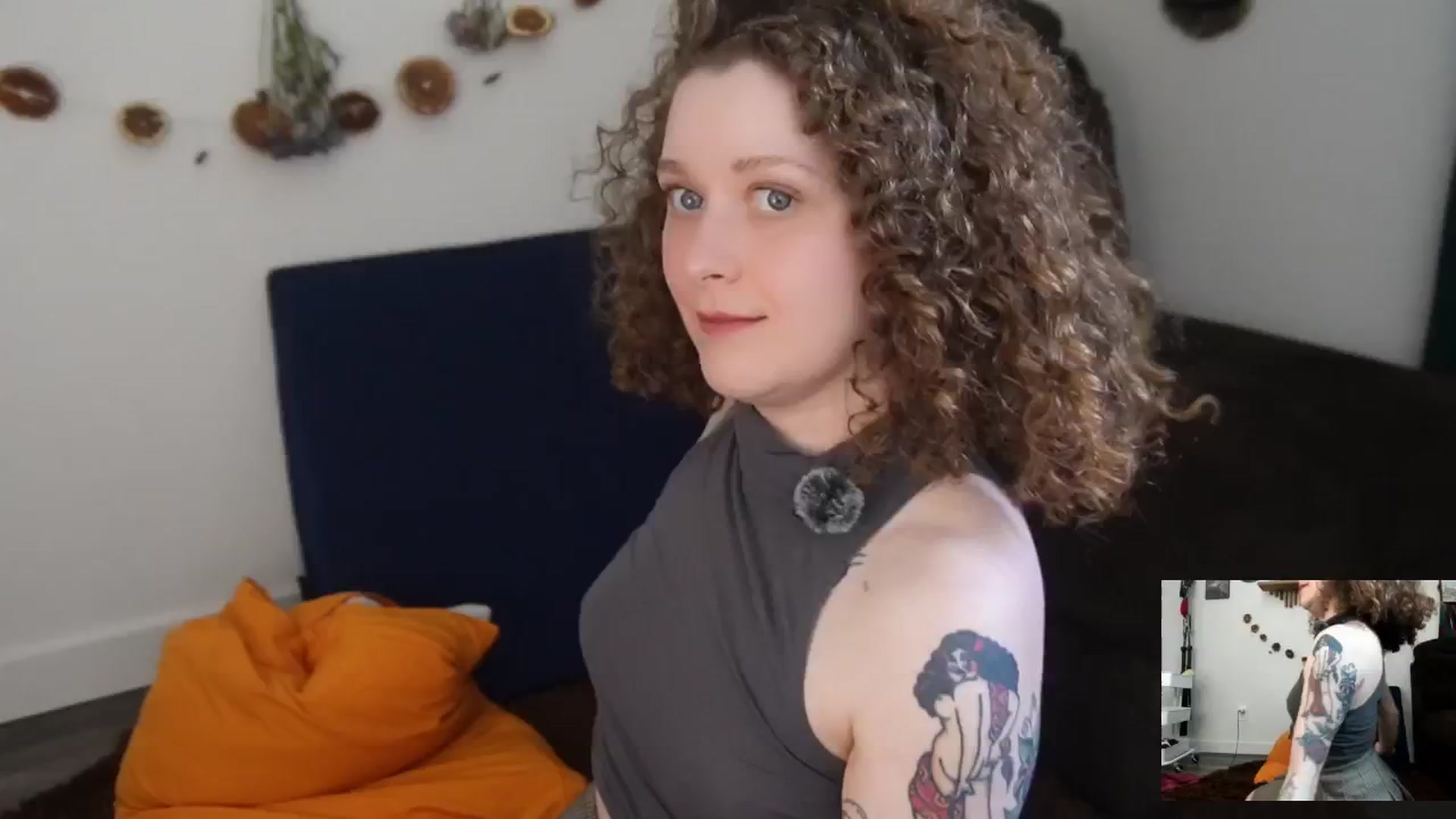 Gallery image thumbnail from PeachyQueen_'s myfreecams stream on, 03/16/2026, 19:56 image 9 of 20