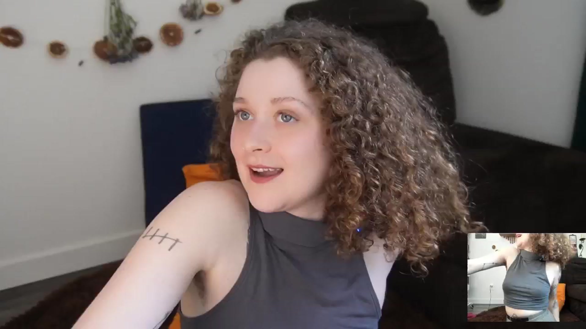 Gallery image thumbnail from PeachyQueen_'s myfreecams stream on, 03/16/2026, 19:56 image 17 of 20