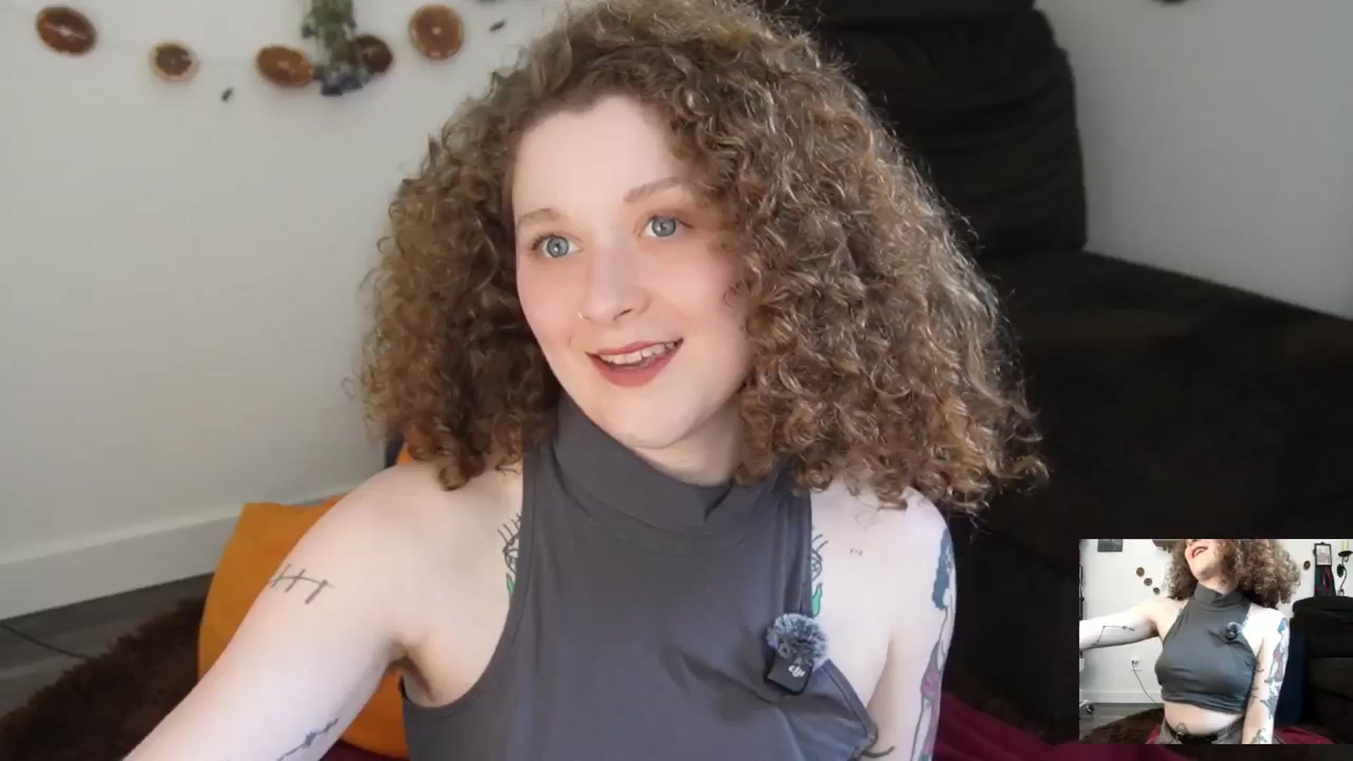 Gallery image thumbnail from PeachyQueen_'s myfreecams stream on, 03/16/2026, 21:00 image 16 of 20
