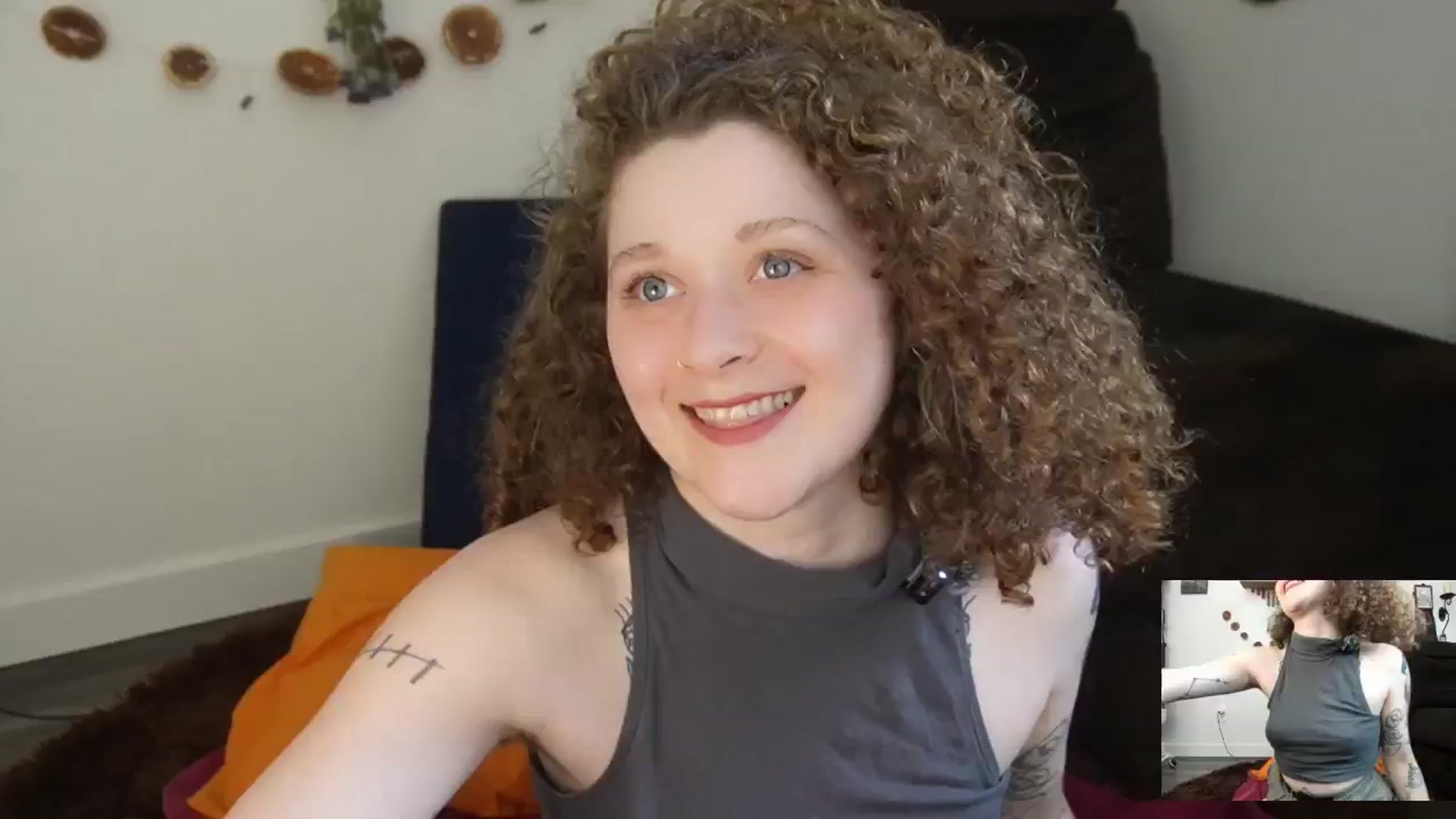 Gallery image thumbnail from PeachyQueen_'s myfreecams stream on, 03/16/2026, 21:00 image 12 of 20