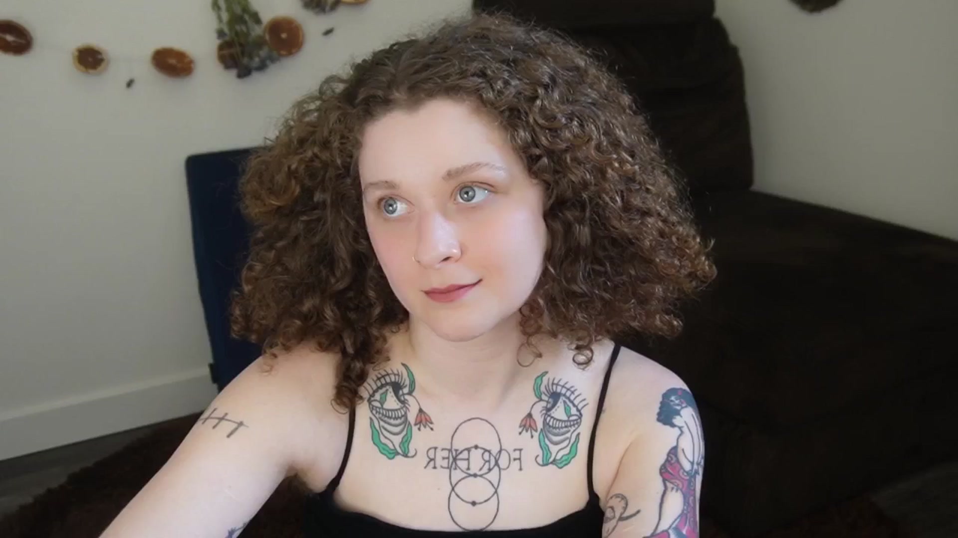 Gallery image thumbnail from PeachyQueen_'s myfreecams stream on, 03/18/2026, 20:46 image 4 of 20