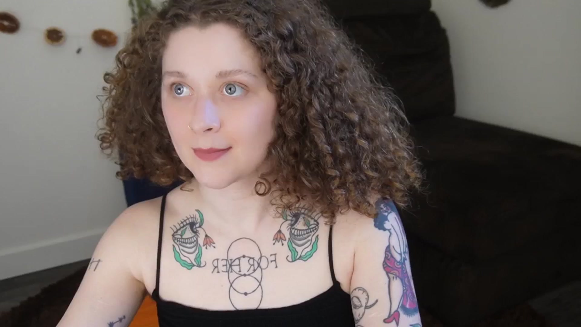 Gallery image thumbnail from PeachyQueen_'s myfreecams stream on, 03/18/2026, 20:46 image 19 of 20