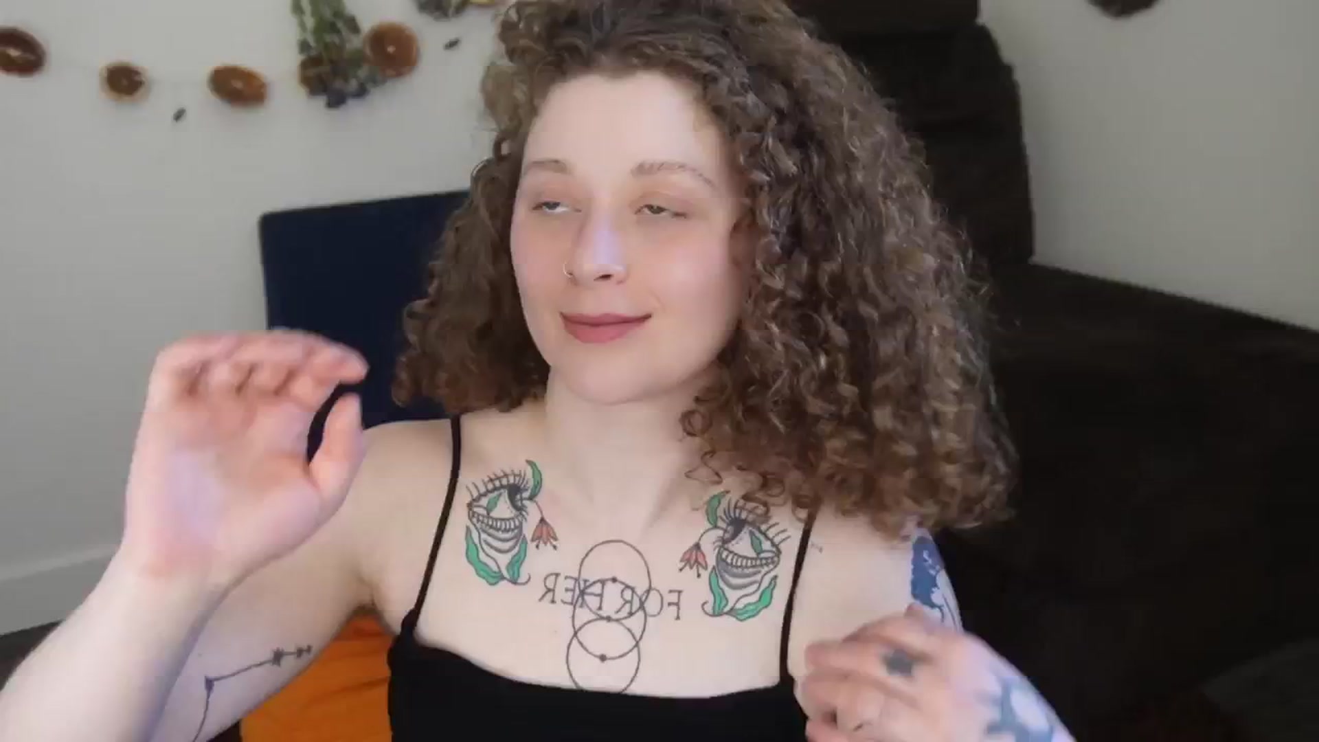 Gallery image thumbnail from PeachyQueen_'s myfreecams stream on, 03/18/2026, 20:46 image 10 of 20