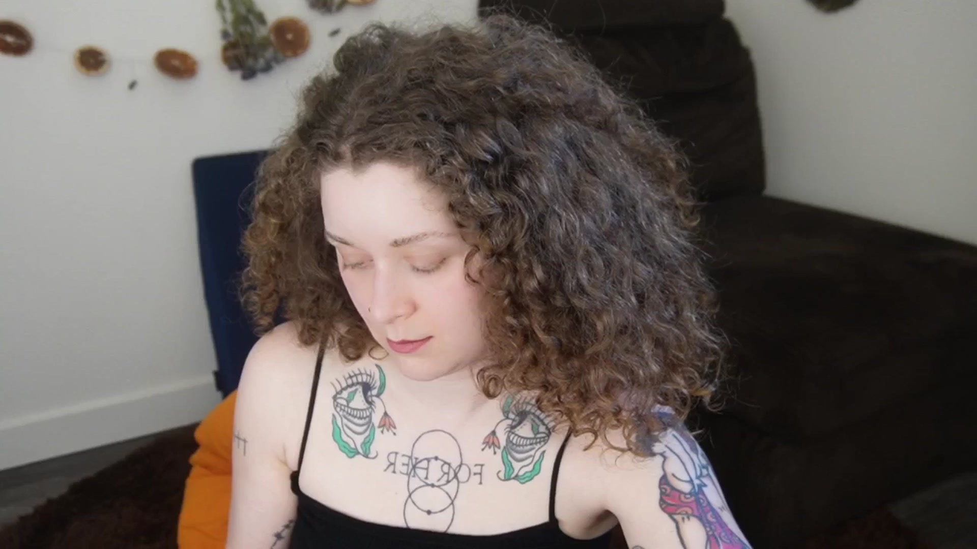 Gallery image thumbnail from PeachyQueen_'s myfreecams stream on, 03/18/2026, 20:46 image 15 of 20