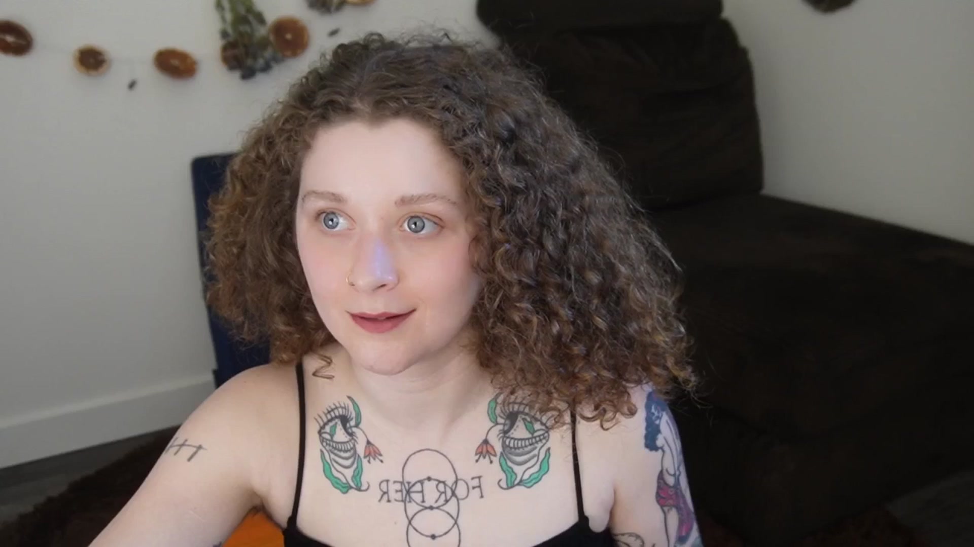 Gallery image thumbnail from PeachyQueen_'s myfreecams stream on, 03/18/2026, 20:46 image 18 of 20