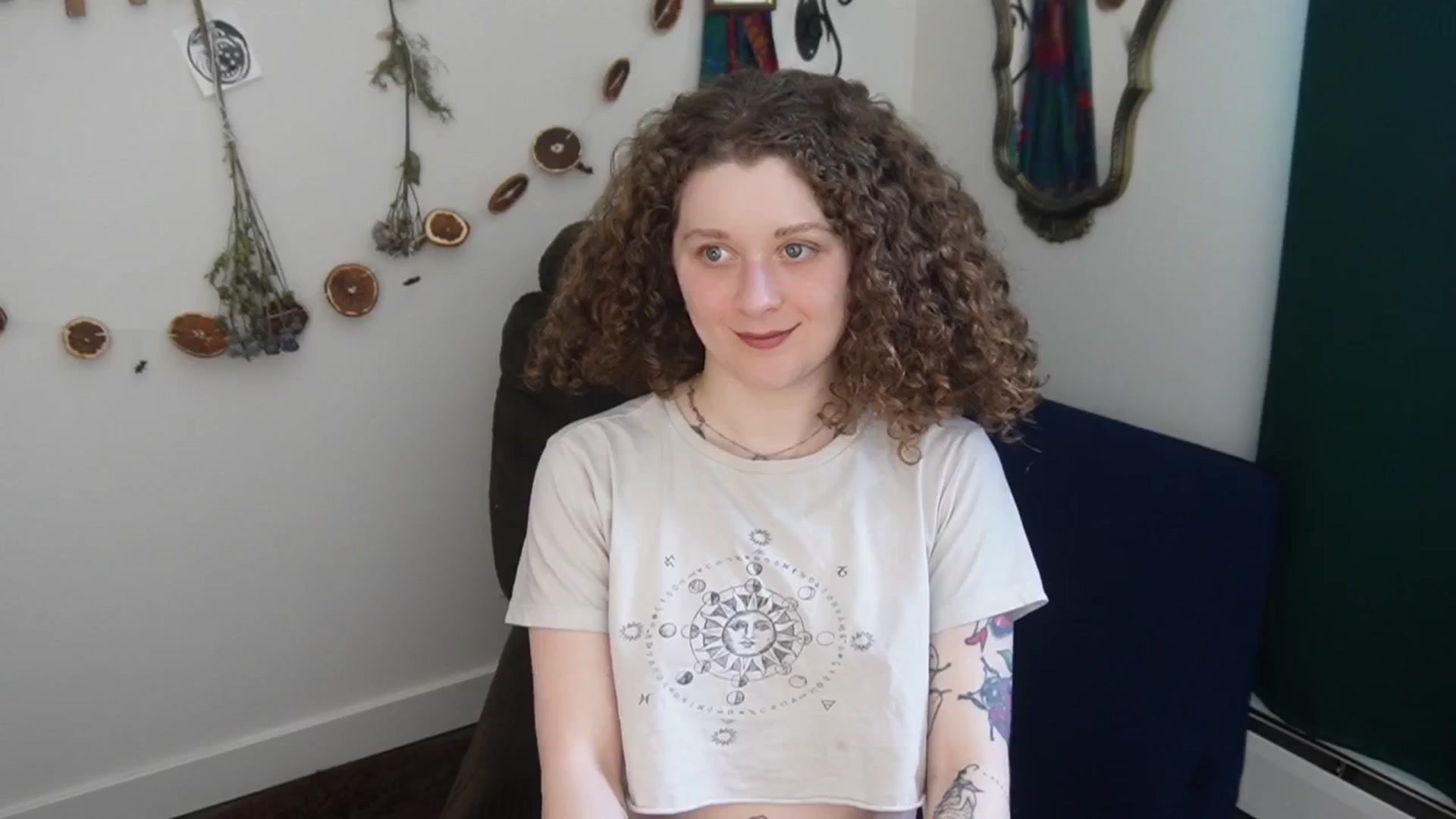 Gallery image thumbnail from PeachyQueen_'s myfreecams stream on, 03/25/2026, 19:42 image 11 of 20