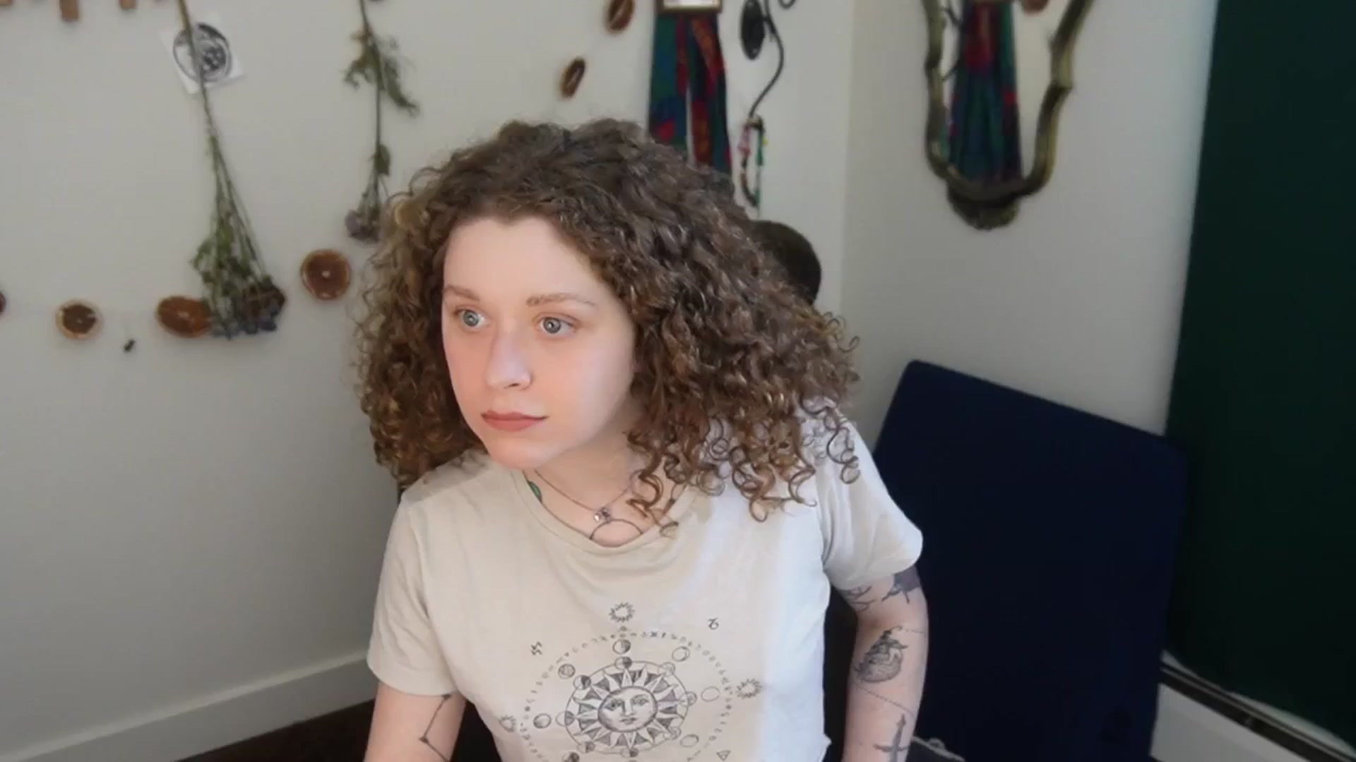 Gallery image thumbnail from PeachyQueen_'s myfreecams stream on, 03/25/2026, 20:15 image 11 of 20