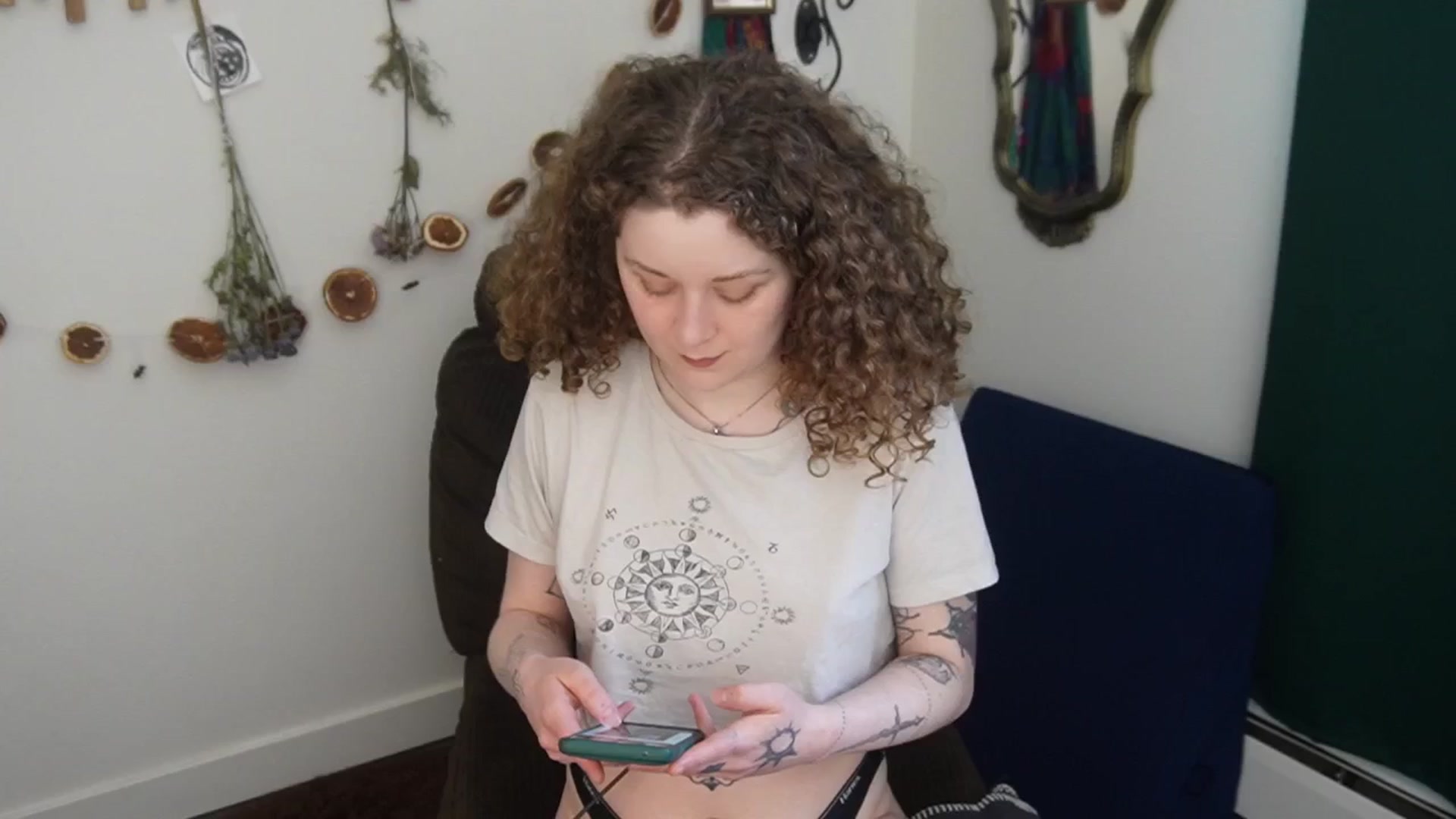 Gallery image thumbnail from PeachyQueen_'s myfreecams stream on, 03/25/2026, 20:15 image 5 of 20