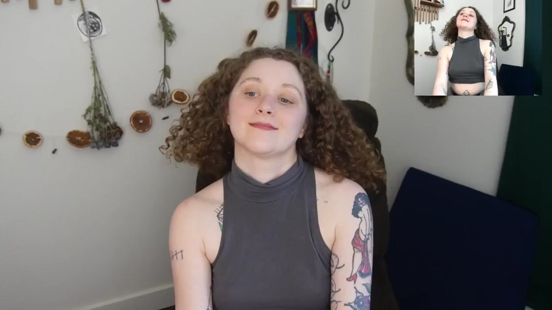 Gallery image thumbnail from PeachyQueen_'s myfreecams stream on, 04/08/2026, 22:55 image 1 of 20