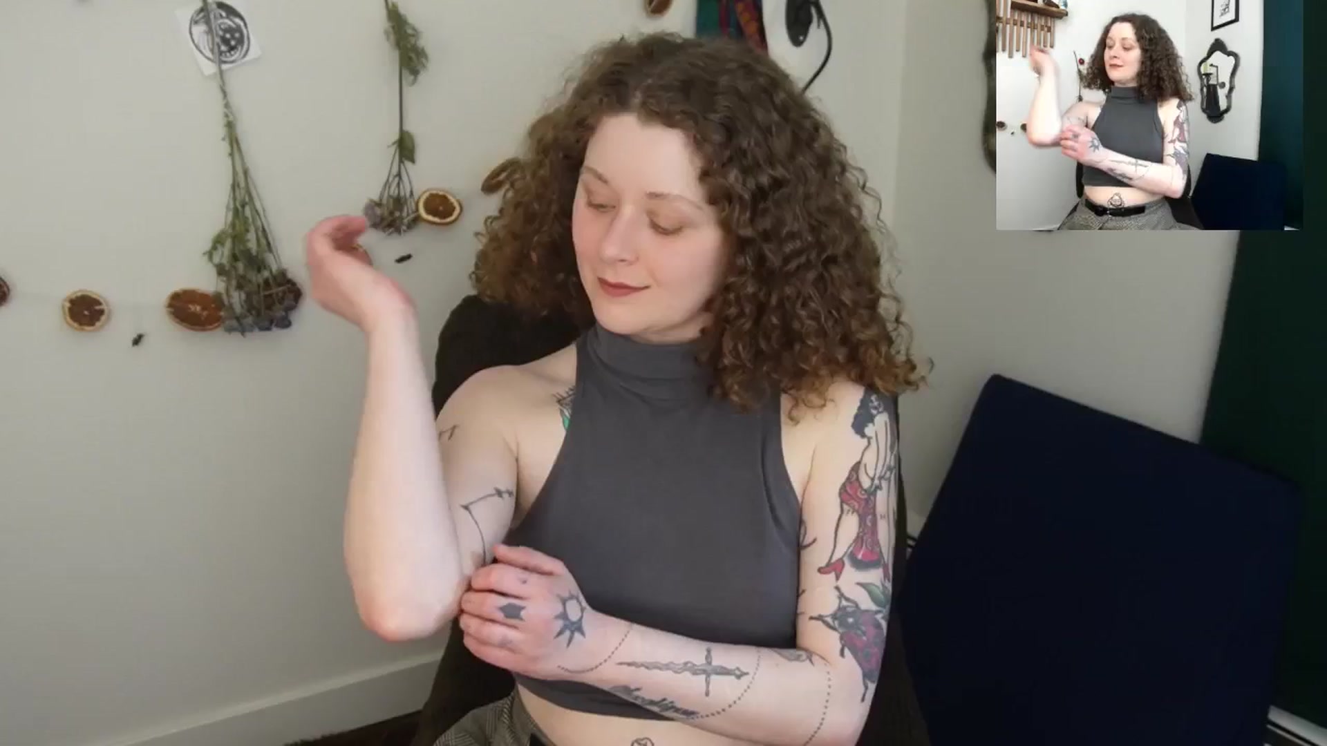 Gallery image thumbnail from PeachyQueen_'s myfreecams stream on, 04/08/2026, 22:55 image 4 of 20