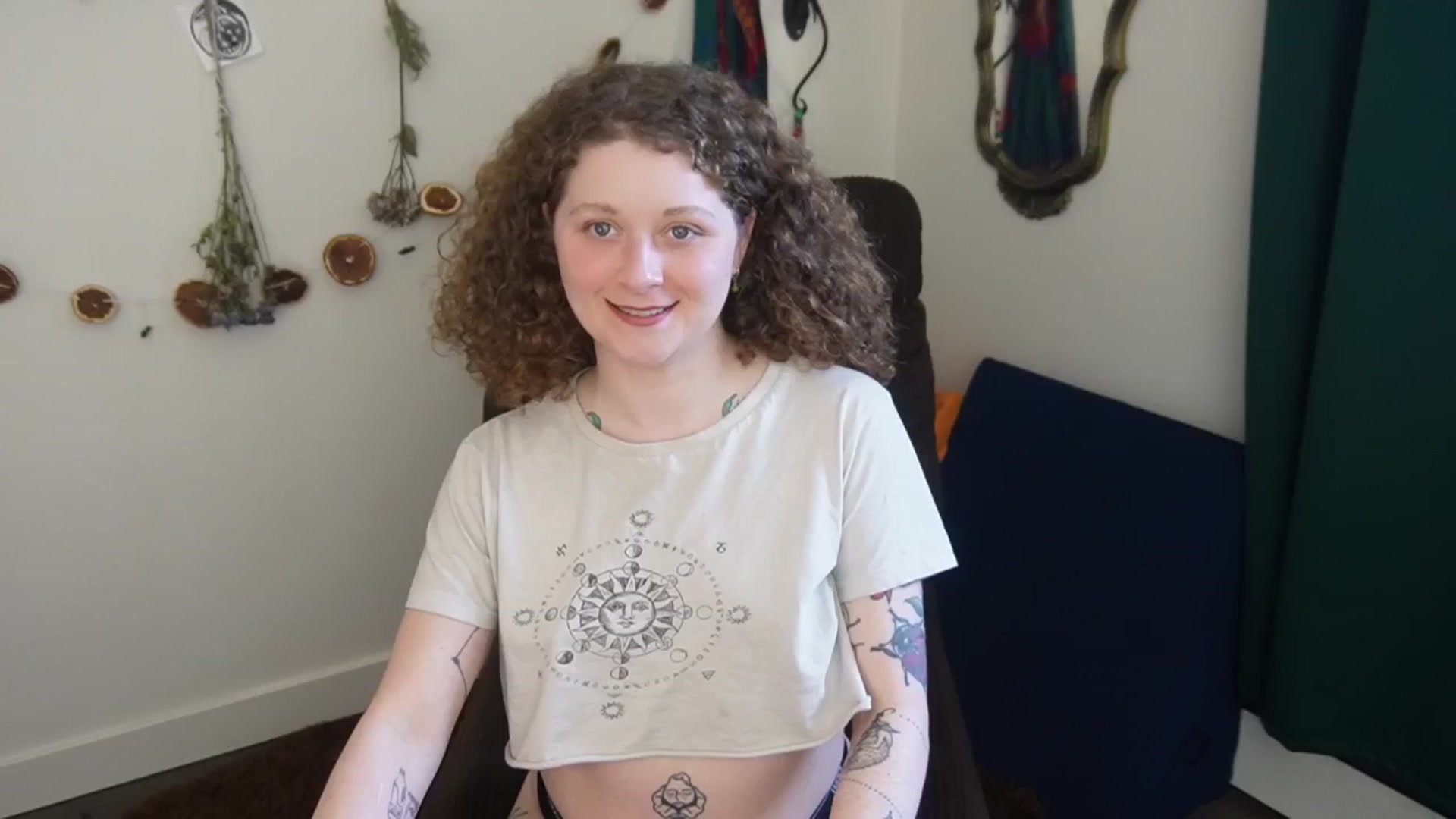 Gallery image thumbnail from PeachyQueen_'s myfreecams stream on, 04/13/2026, 22:29 image 8 of 20