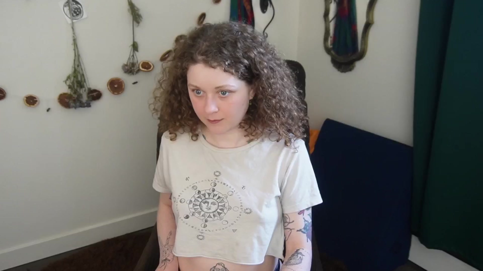 Gallery image thumbnail from PeachyQueen_'s myfreecams stream on, 04/13/2026, 22:29 image 15 of 20