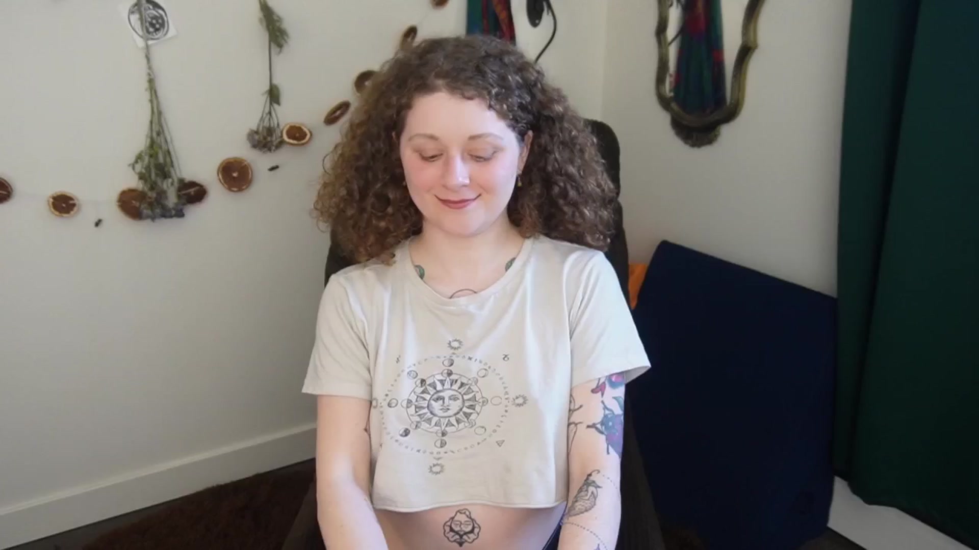Gallery image thumbnail from PeachyQueen_'s myfreecams stream on, 04/13/2026, 22:29 image 7 of 20