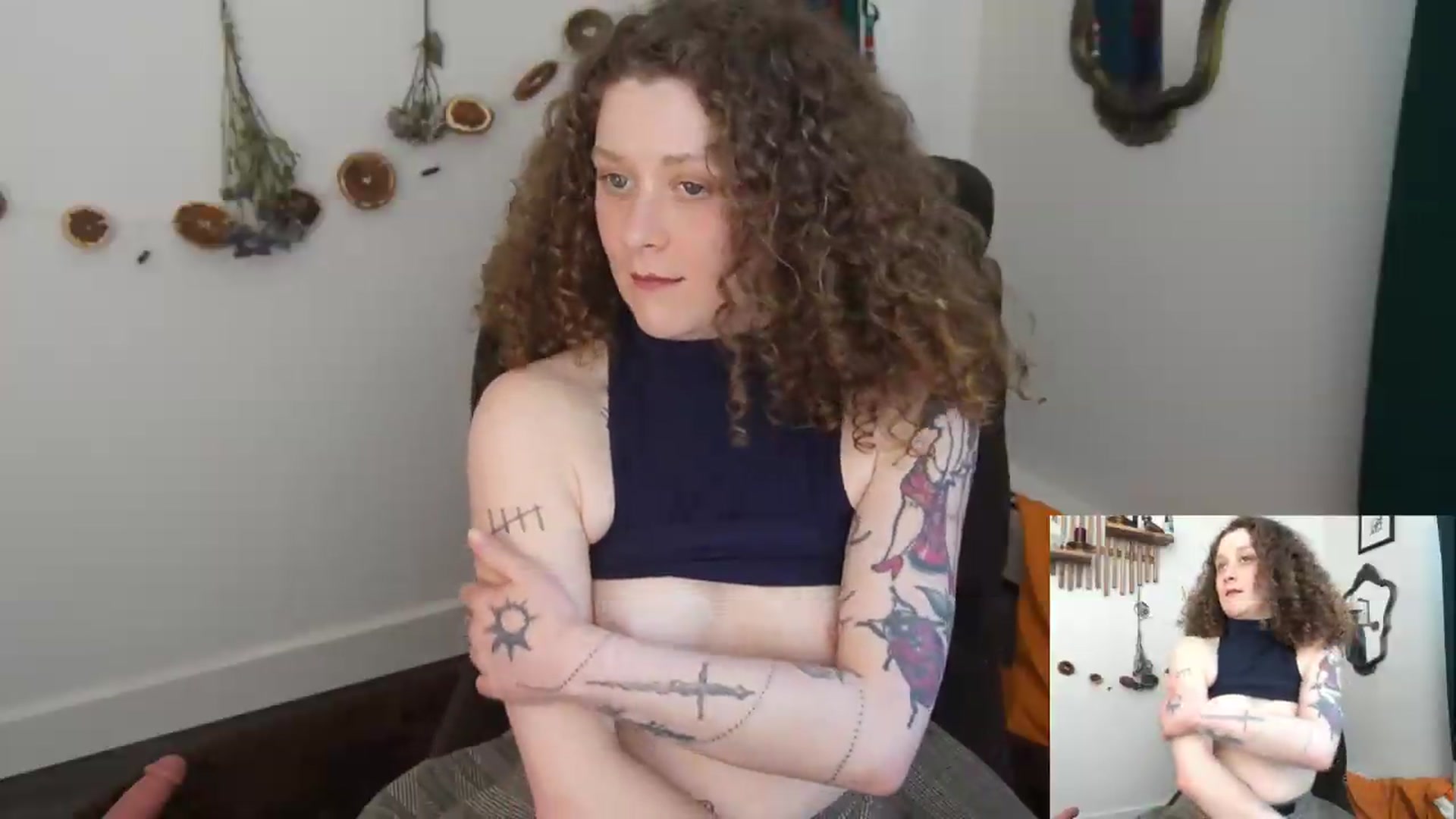 Gallery image thumbnail from PeachyQueen_'s myfreecams stream on, 04/24/2026, 20:55 image 18 of 20