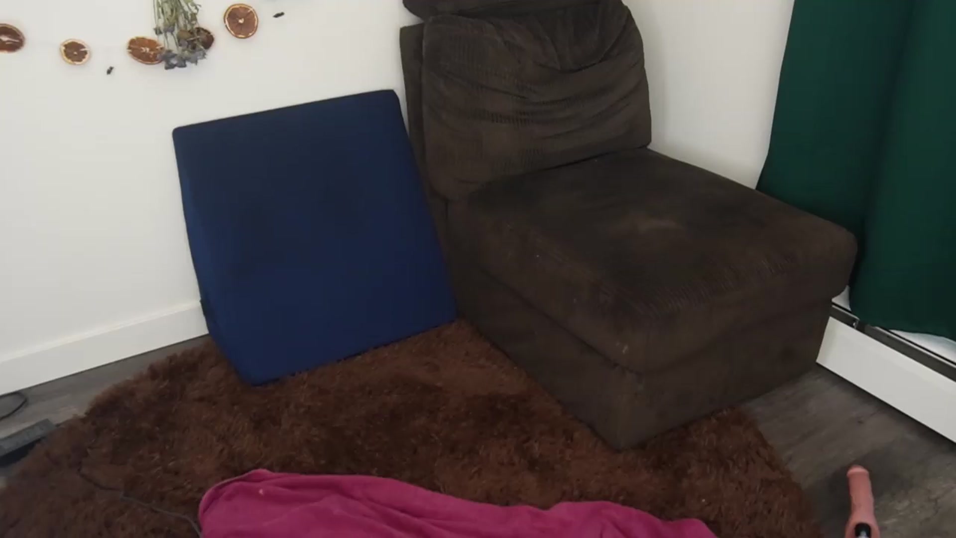 Gallery image thumbnail from PeachyQueen_'s myfreecams stream on, 04/27/2026, 19:51 image 20 of 20