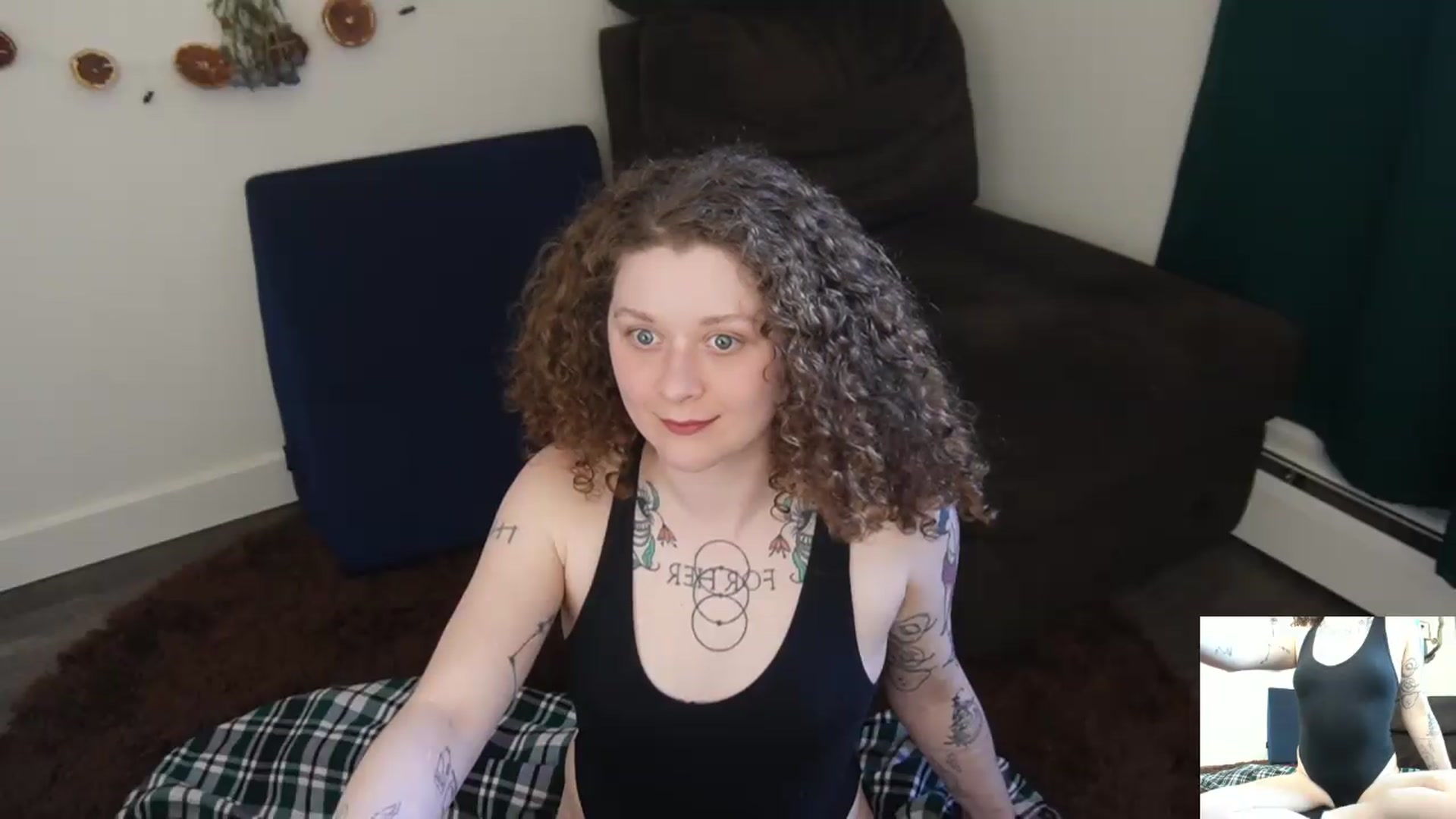 Gallery image thumbnail from PeachyQueen_'s myfreecams stream on, 04/28/2026, 21:41 image 20 of 20
